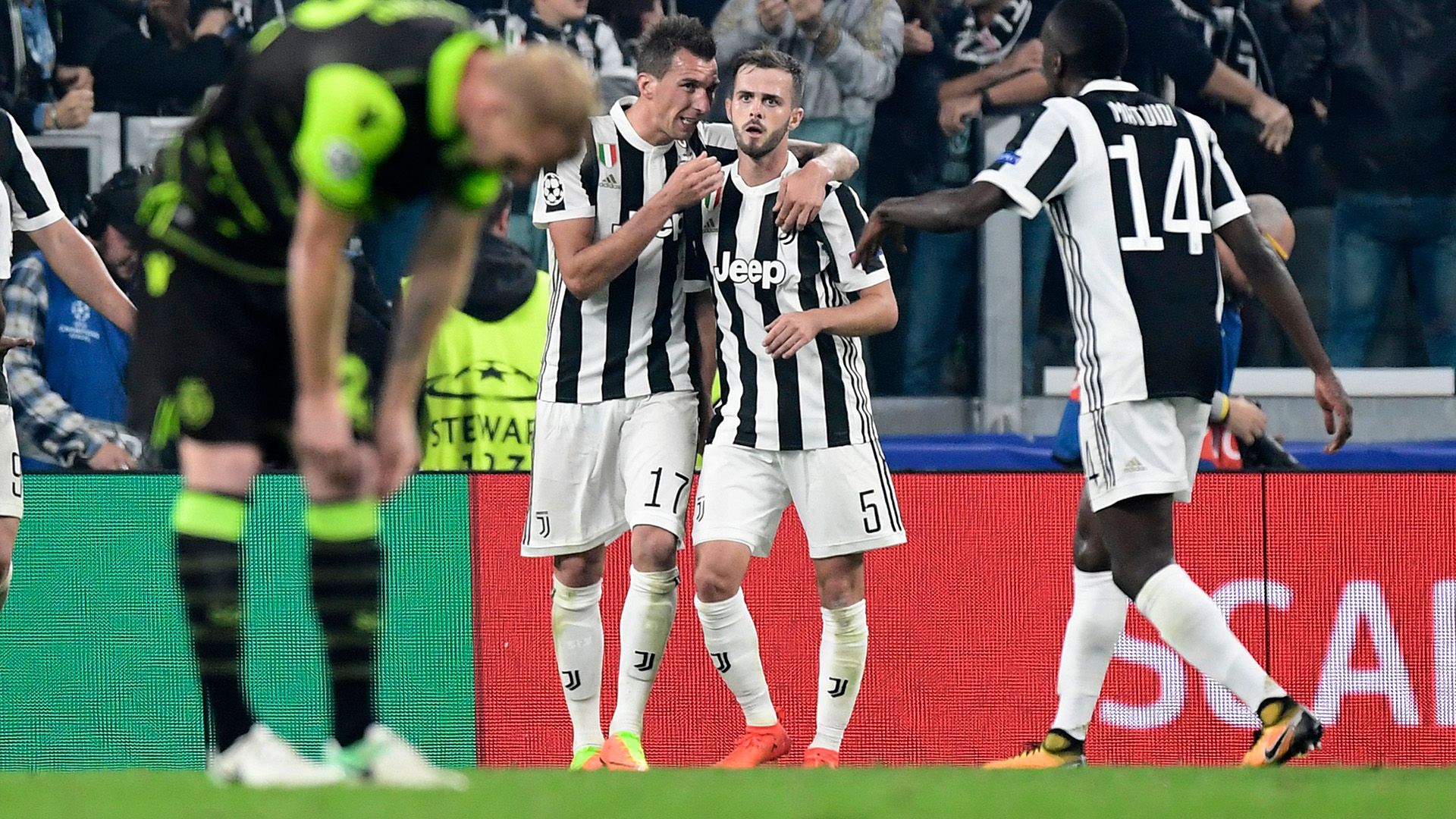 Mario Mandzukic Juventus Sporting Champions League