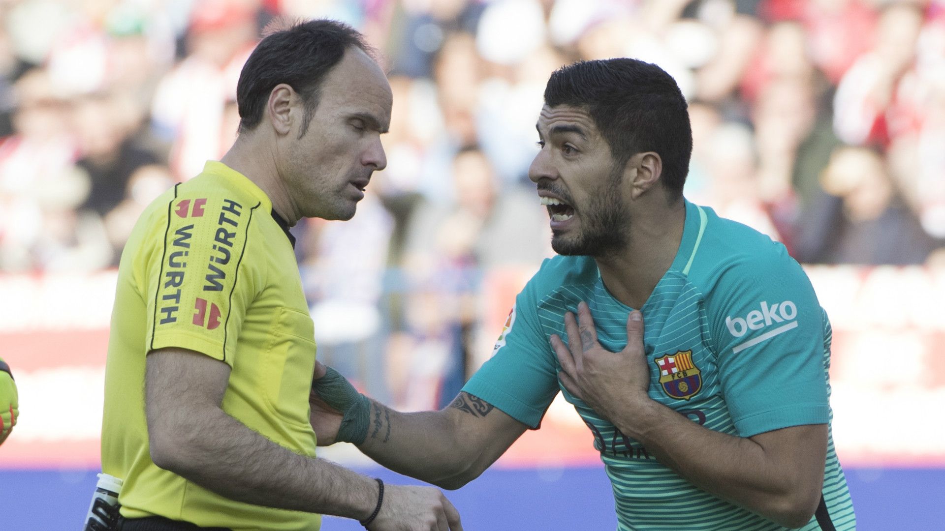 LUIS SUAREZ MATEU LAHOZ REFEREE ATLETICO MADRID BARCELONA LALIGA 02262017