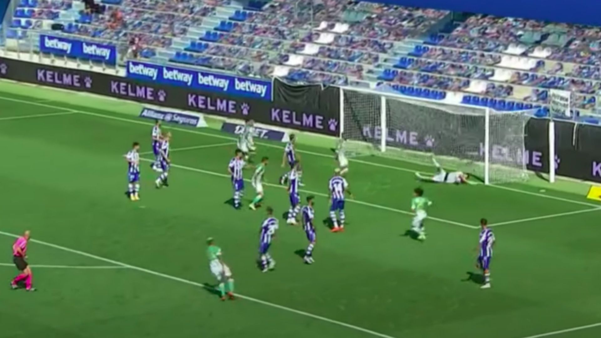 Diego Lainez Betis Alaves 6