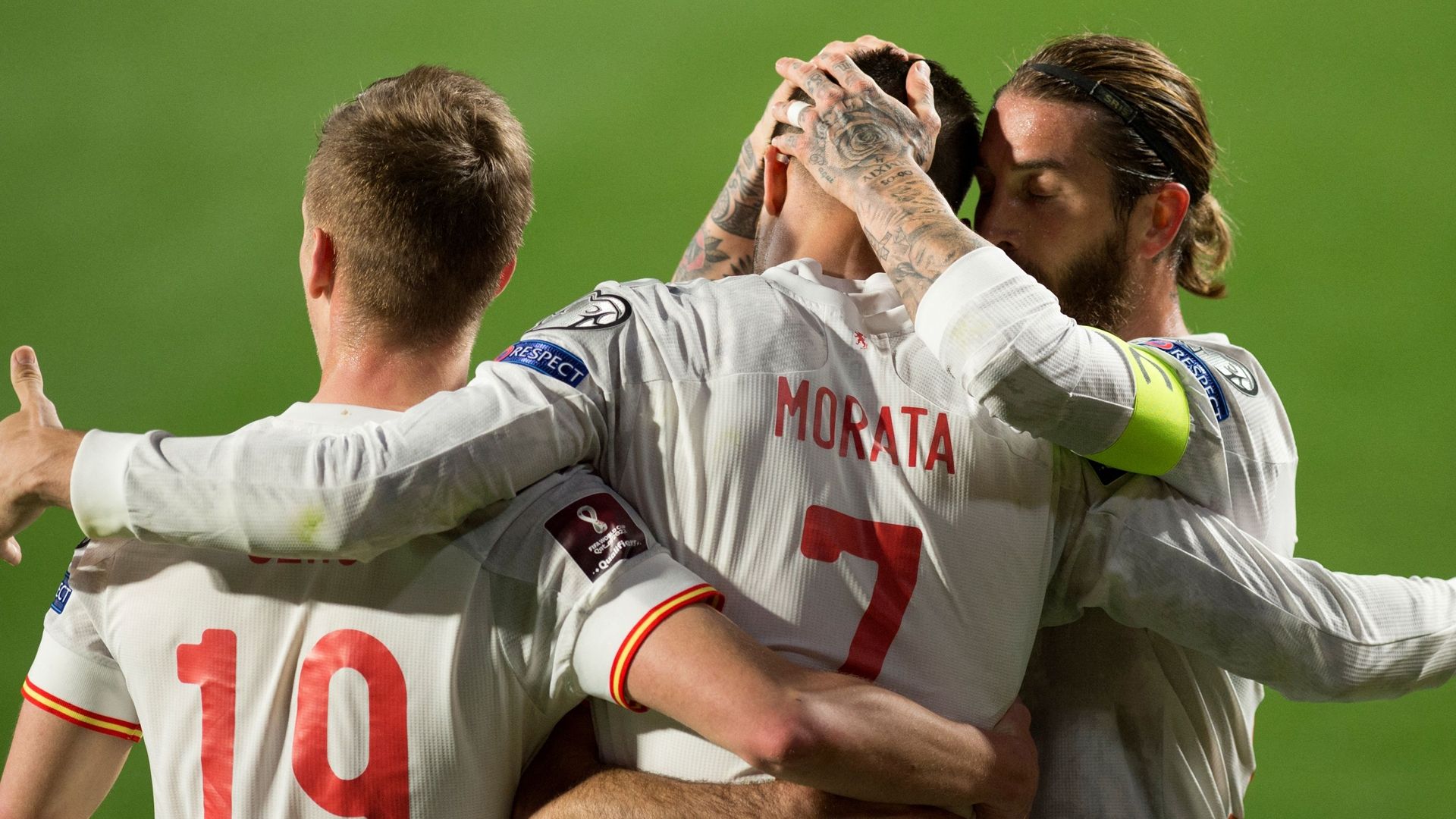 Olmo, Morata y Ramos, España