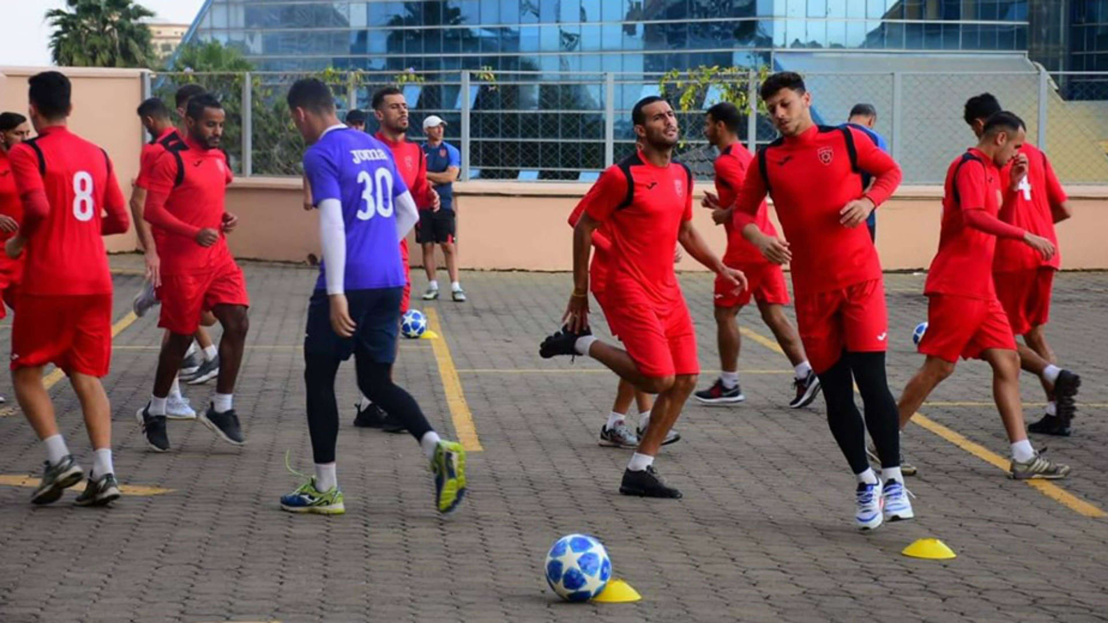 USM Alger players training at their hotel.