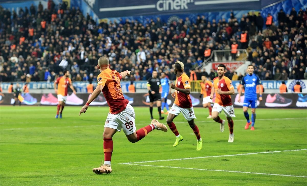 Galatasaray Kasimpasa Feghouli 02172019