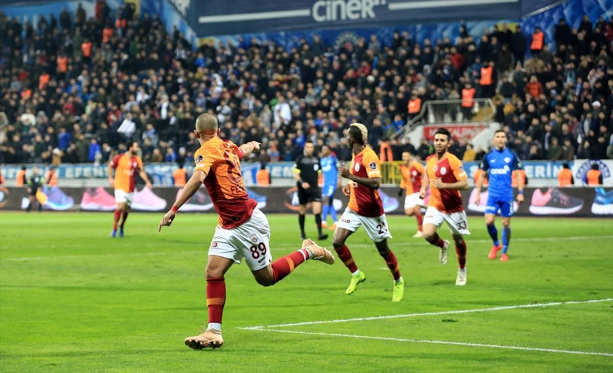 Galatasaray Kasimpasa Feghouli 02172019