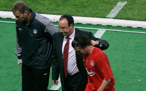 Harry Kewell Rafael Benitez AC Milan v Liverpool 2005 UEFA Champions League final