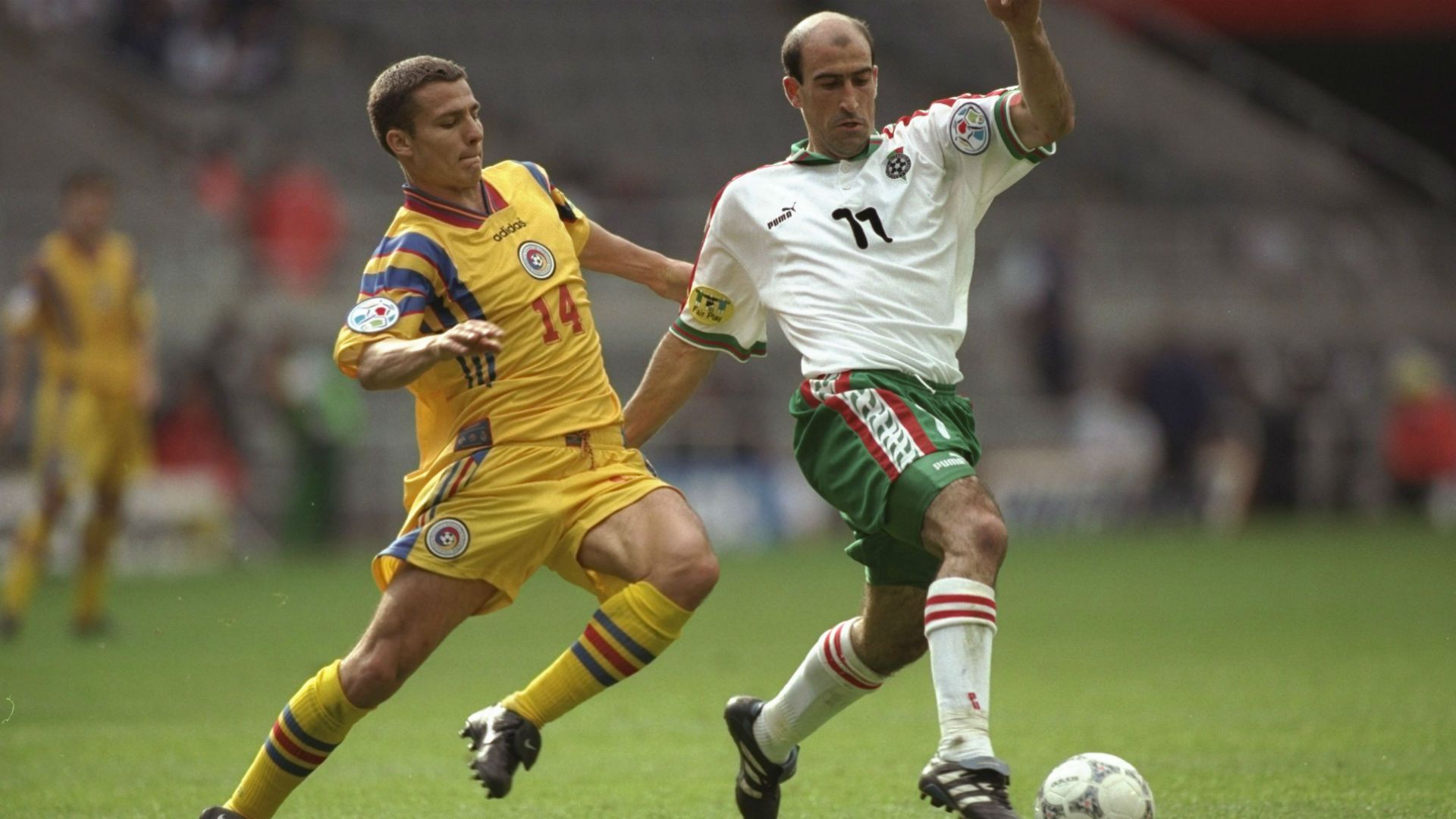 Yordan Letchkov Constantin Galca Romania Bulgaria Euro 1996