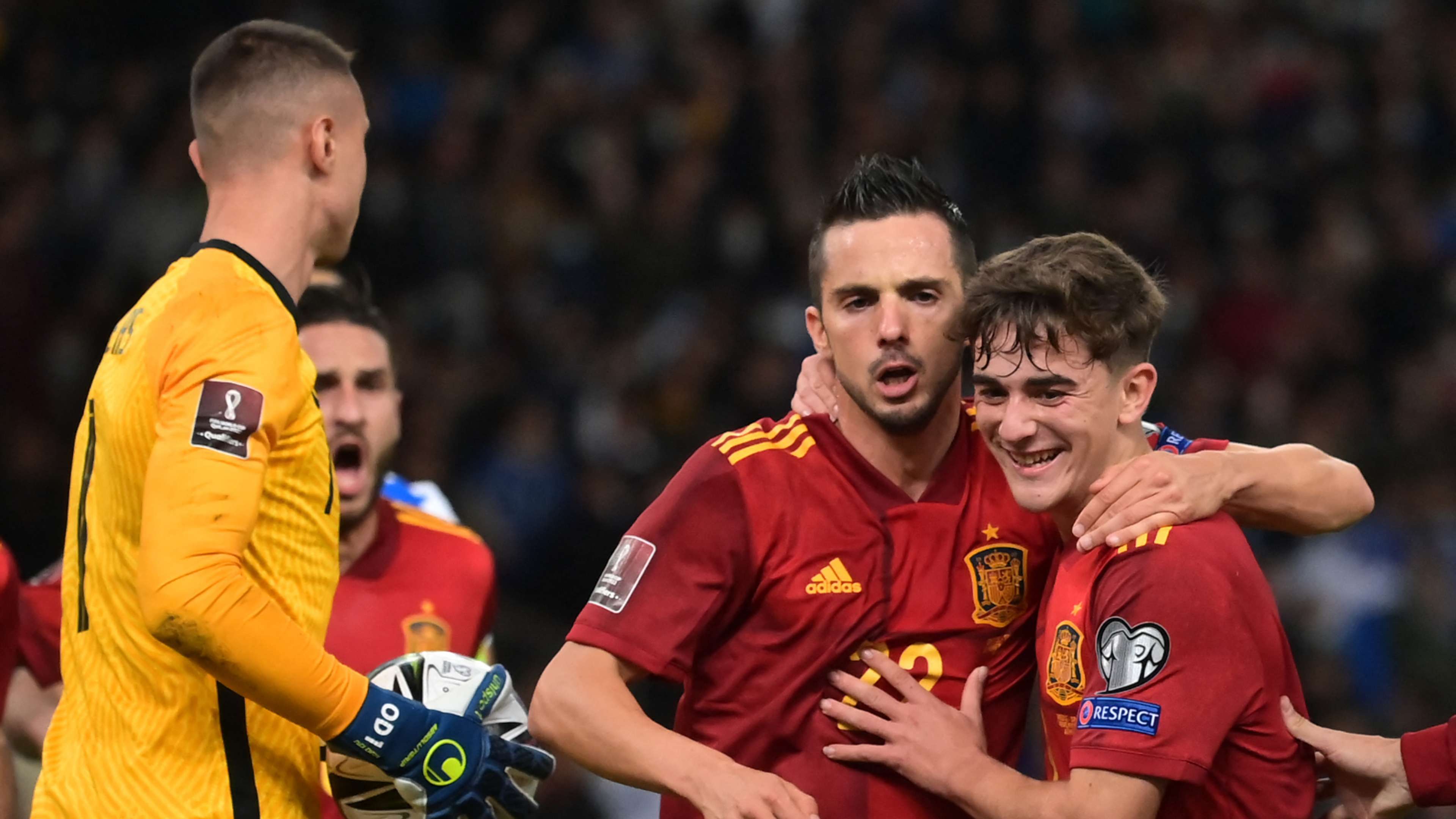 Sarabia Gavi  Grecia España Eliminatorias Mundial Qatar 2022