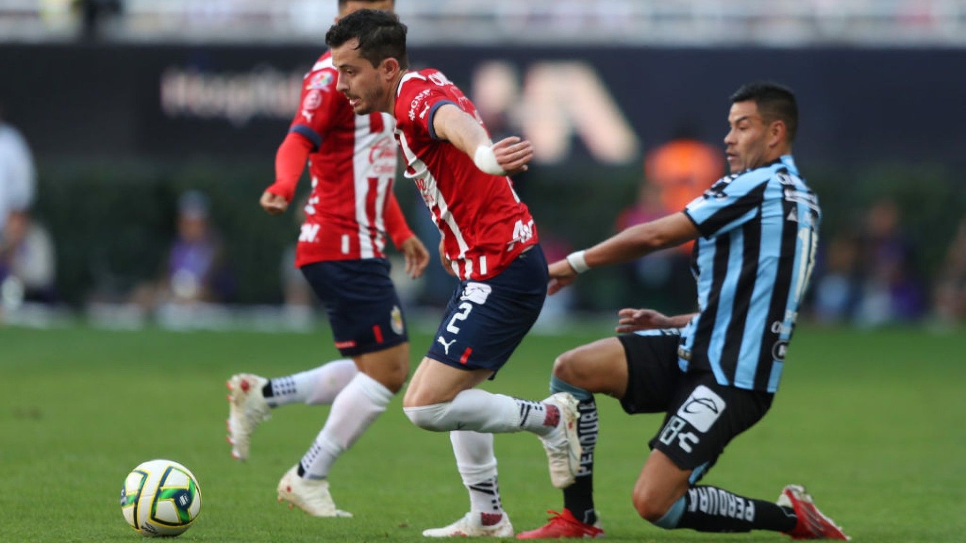 Alan Mozo Pablo Barrera Chivas Querétaro Clausura 2023