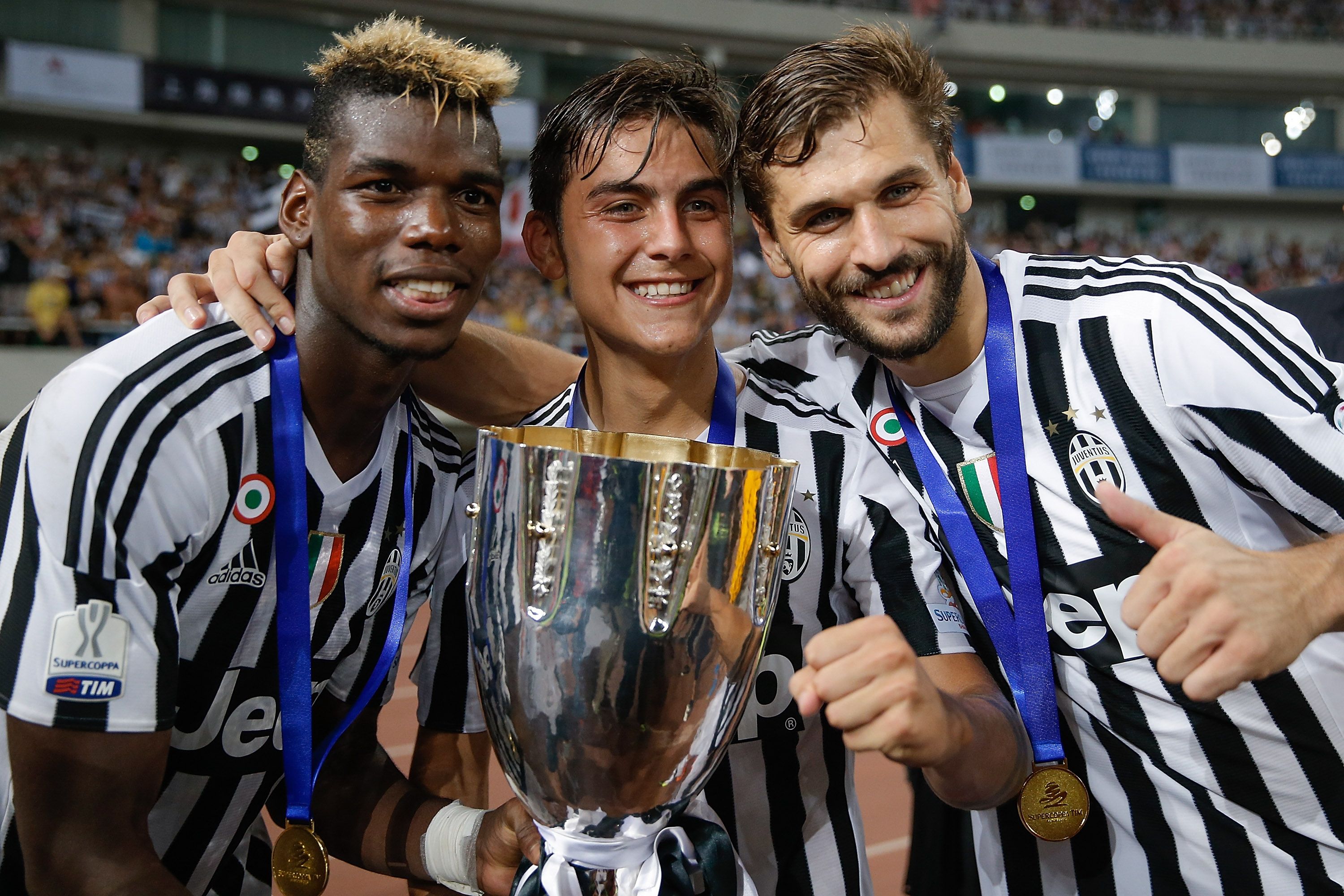 Paulo Dybala Fernando Llorente Paul Pogba