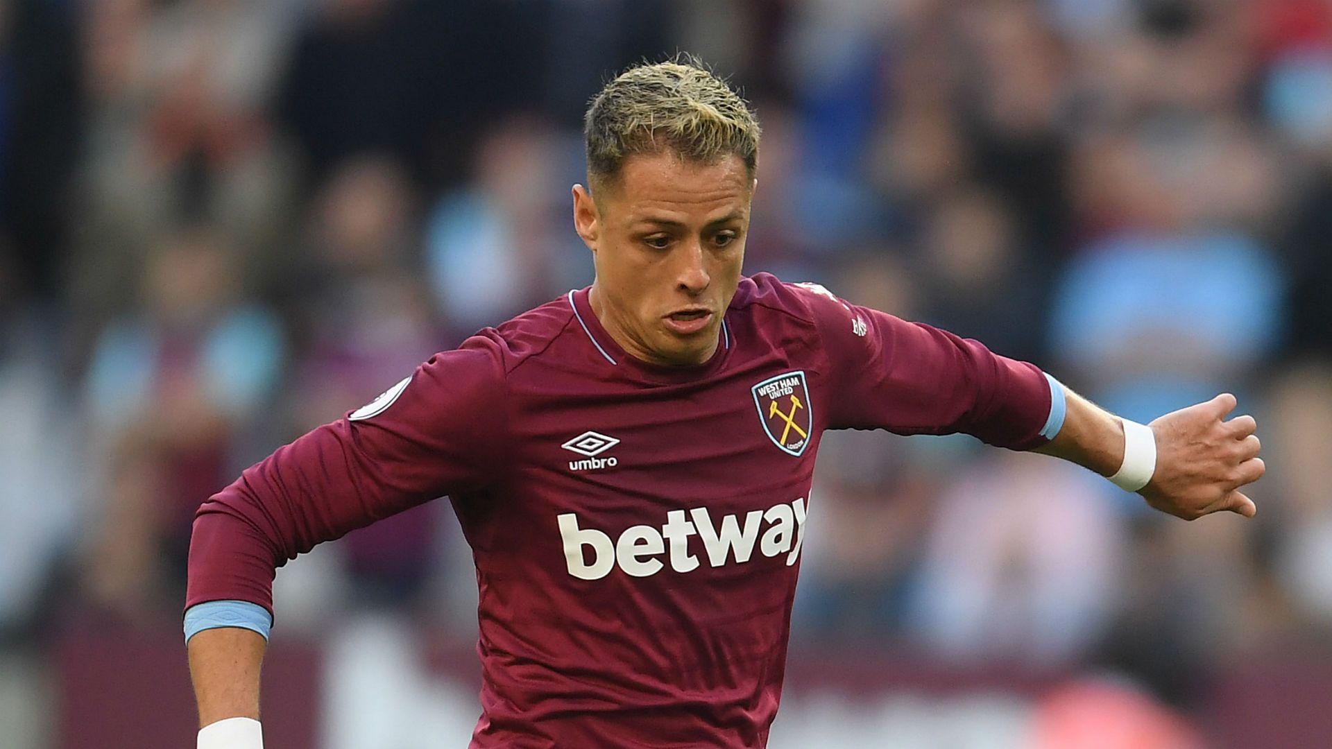 Chicharito West Ham Premier League