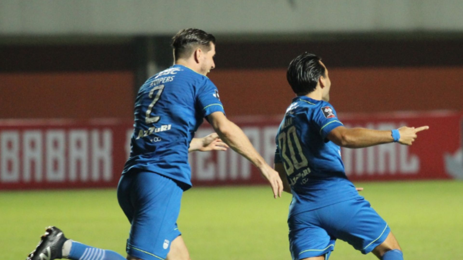 Selebrasi Persib Bandung - Ezra Walian