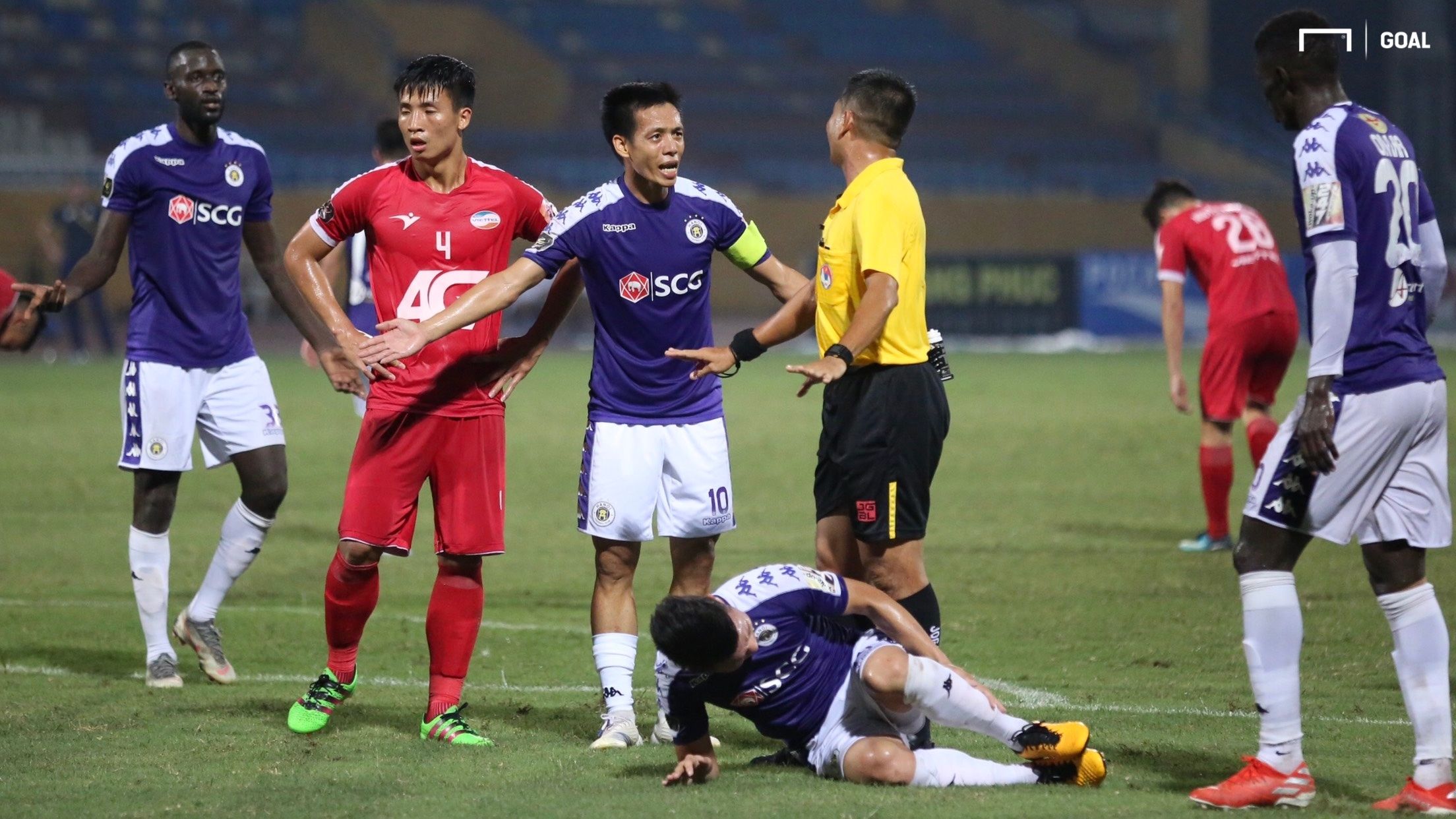 Nguyen Van Quyet vs Bui Tien Dung Ha Noi FC vs Viettel Round 23 V.League 2019