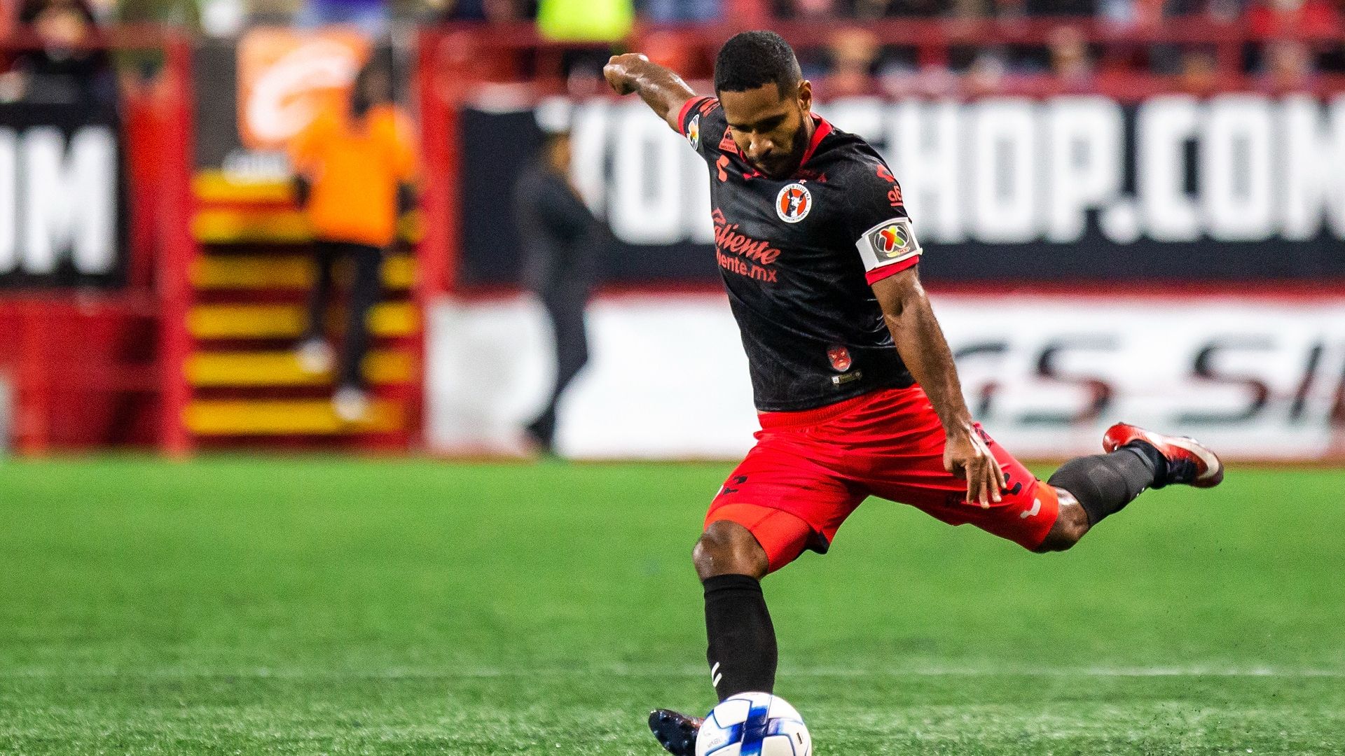 Brayan Angulo Xolos 2022