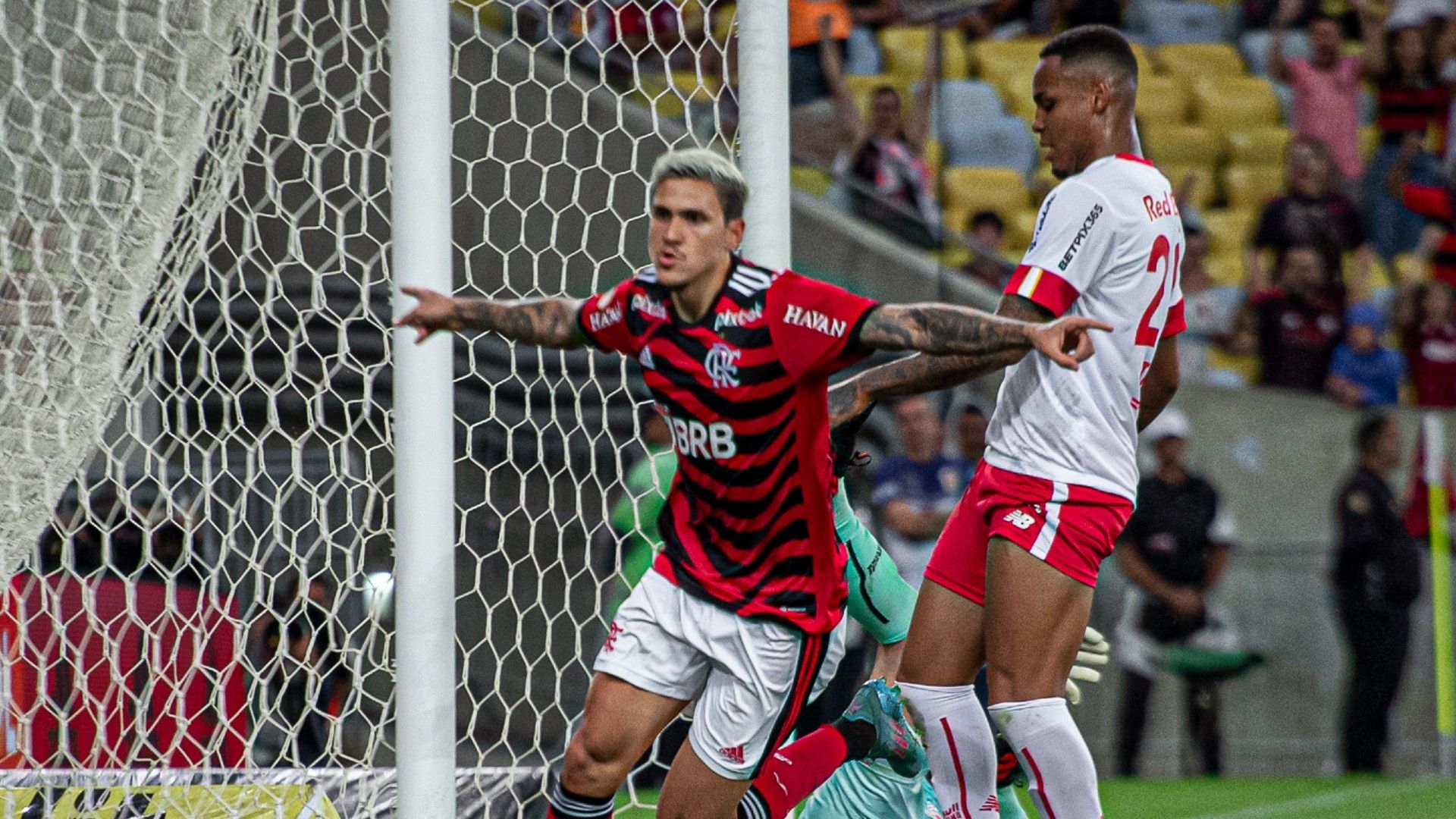 Pedro Flamengo Red Bull Bragantino Brasileirão 01 10 2022