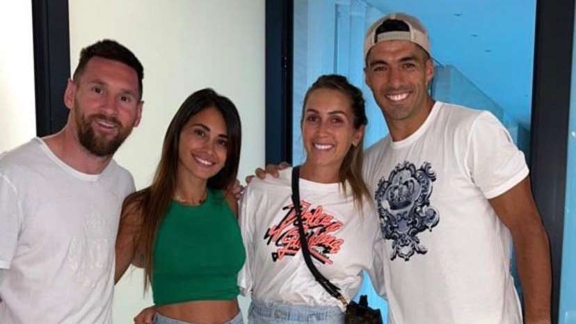 Lionel Messi Luis Suarez Navidad 2022