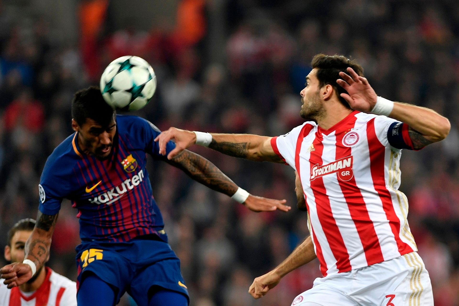 Paulinho Alberto Botia Olympiakos Barcelona UCL 31102017