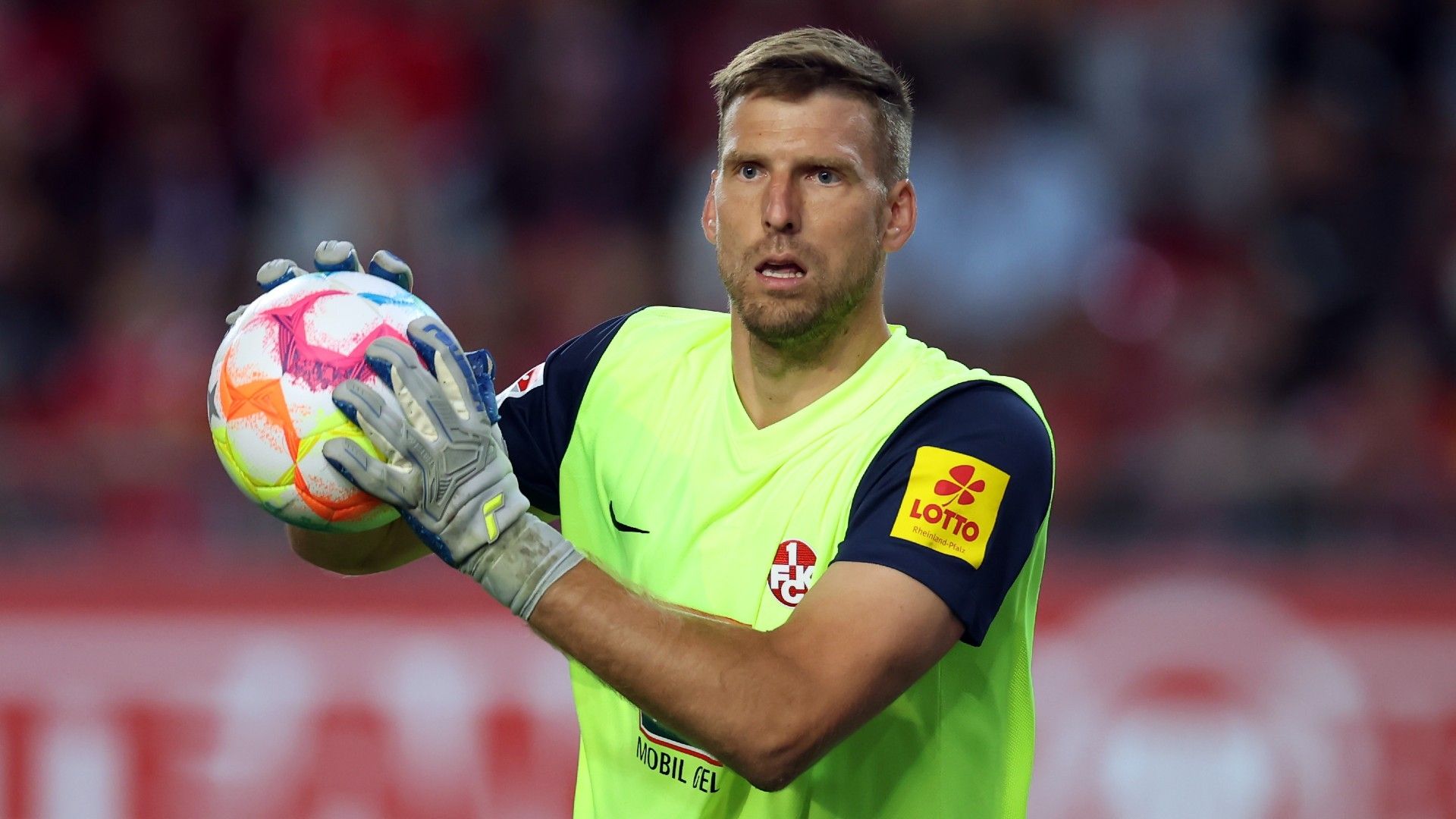 Goalkeeper Andreas Luthe of Kaiserslautern