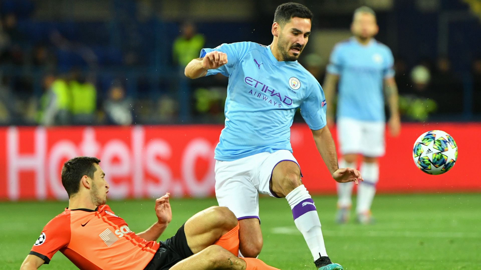 Taras Stepanenko Ilkay Gundogan Donezk Manchester City 2019
