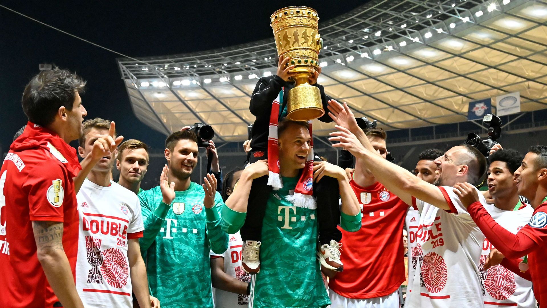 Manuel Neuer Franck Ribery FC Bayern München RB Leipzig DFB Pokal 25052019