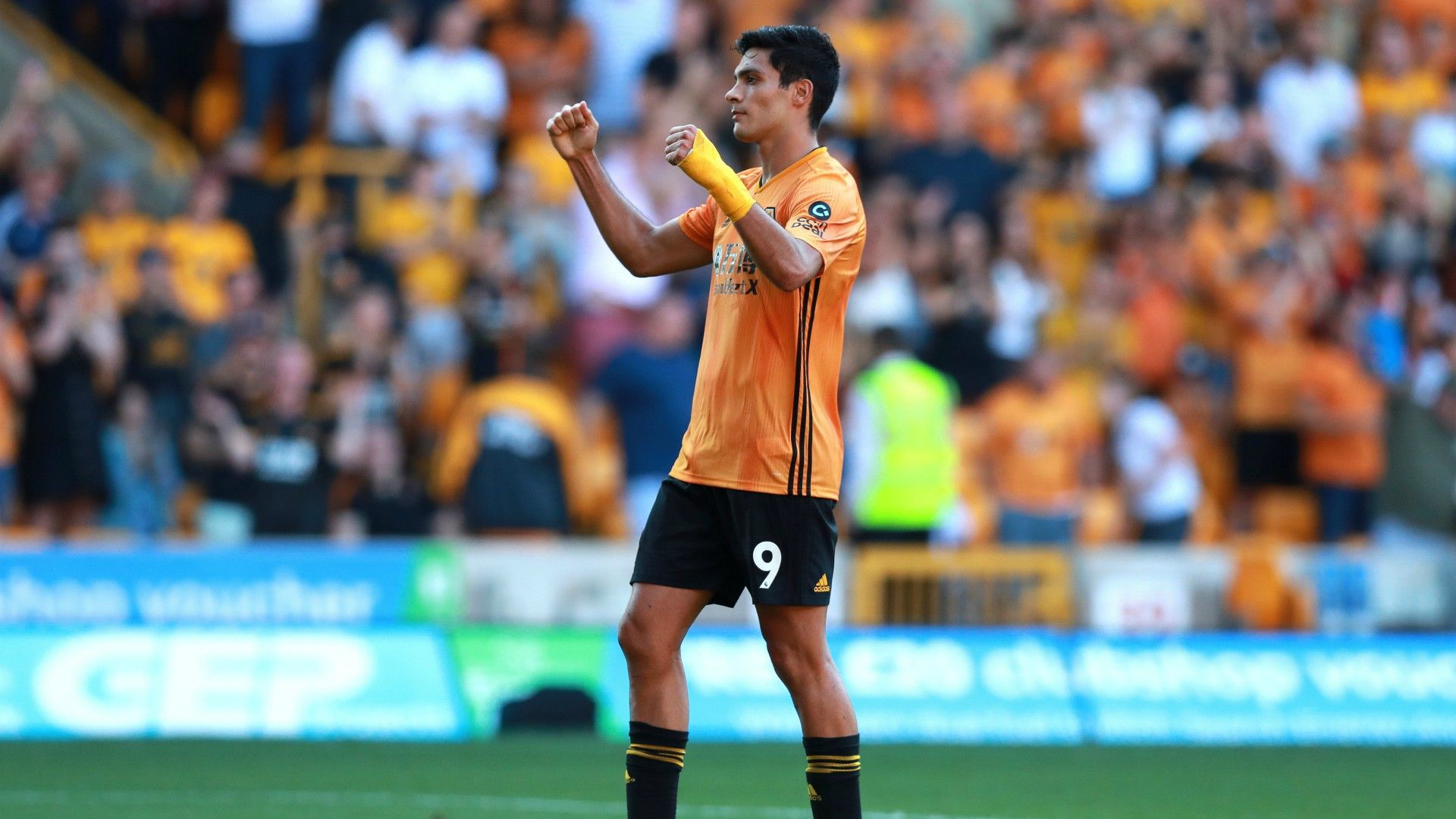 Raúl Jiménez Wolves Burnley