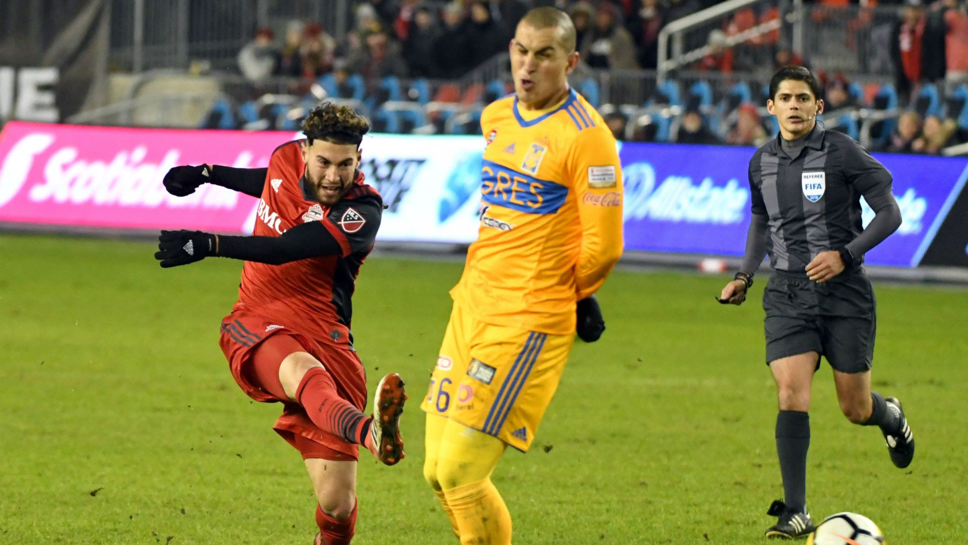 Jonathan Osorio Toronto FC Jorge Torres Nilo Tigres