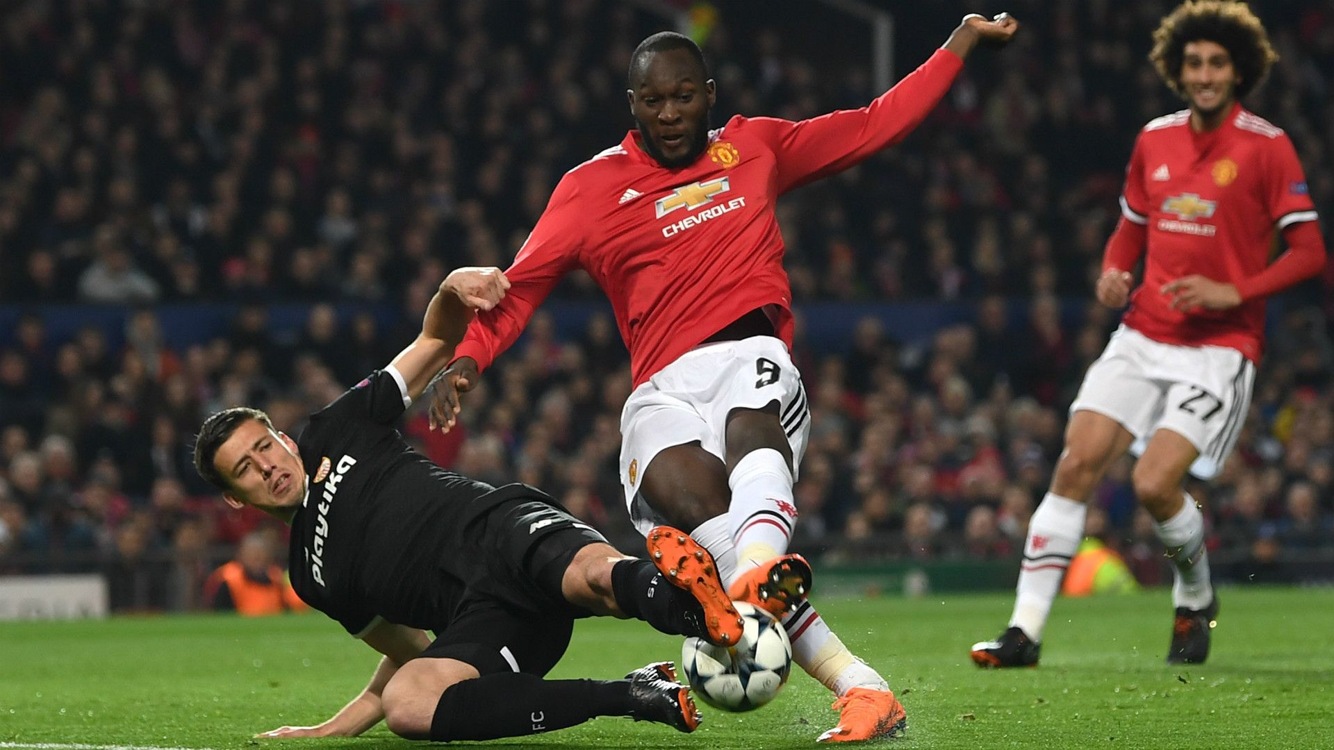 Lenglet Lukaku Manchester United Sevilla Champions League