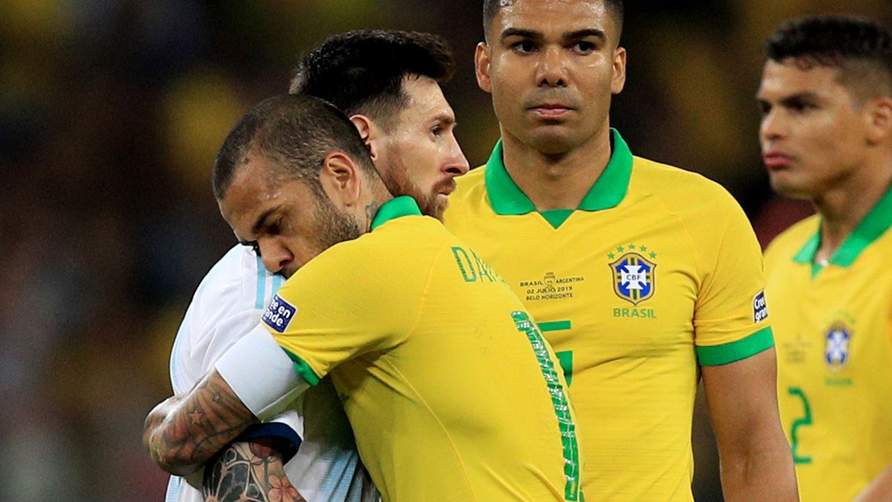 Dani Alves Messi Brasil Argentina Copa America 02072019