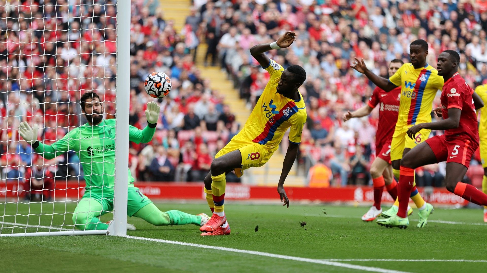 Cheikhou Kouyate Liverpool vs Crystal Palace 2021-22