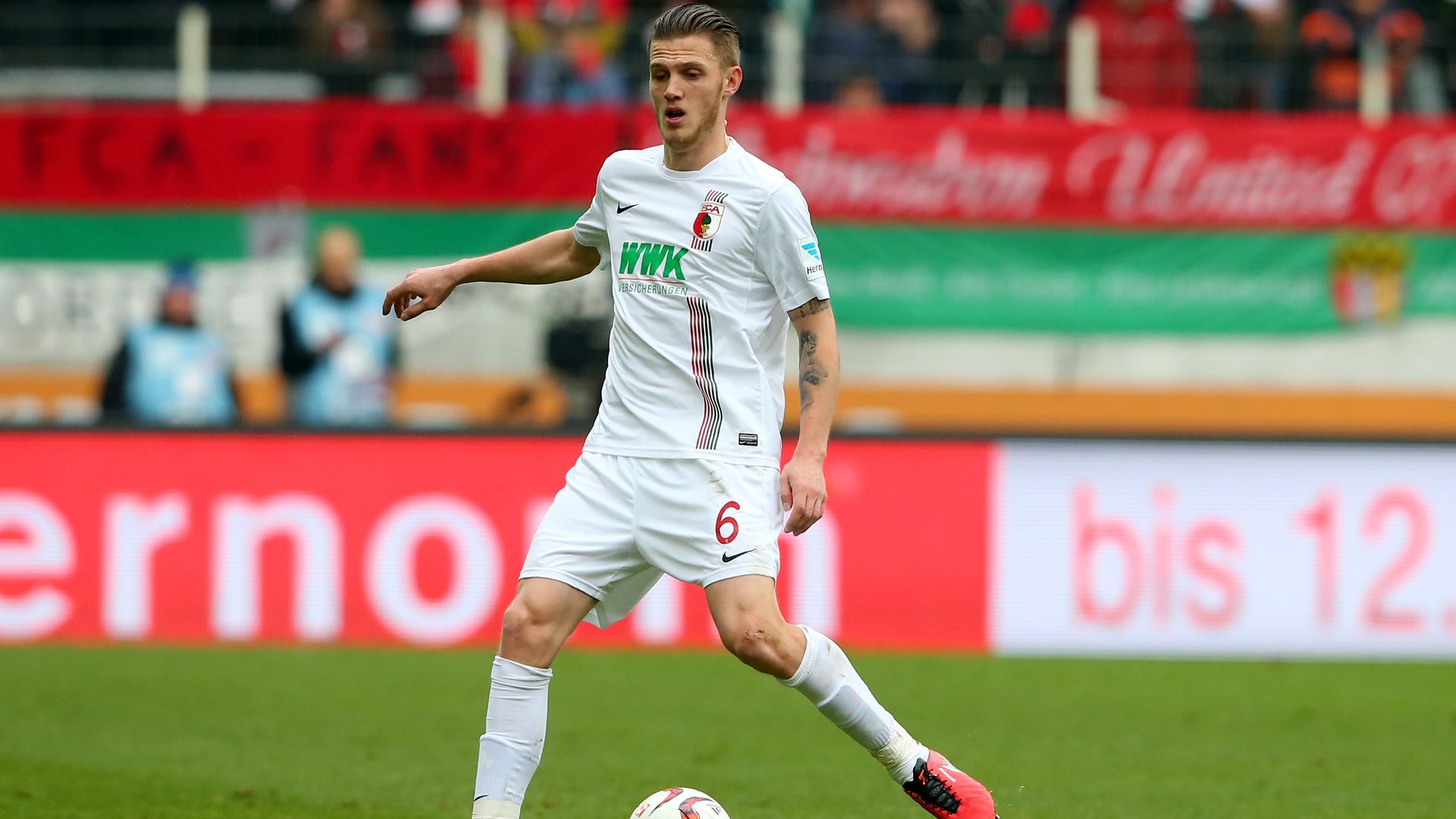 Jeffrey Gouweleeuw Augsburg Bundesliga 28022016