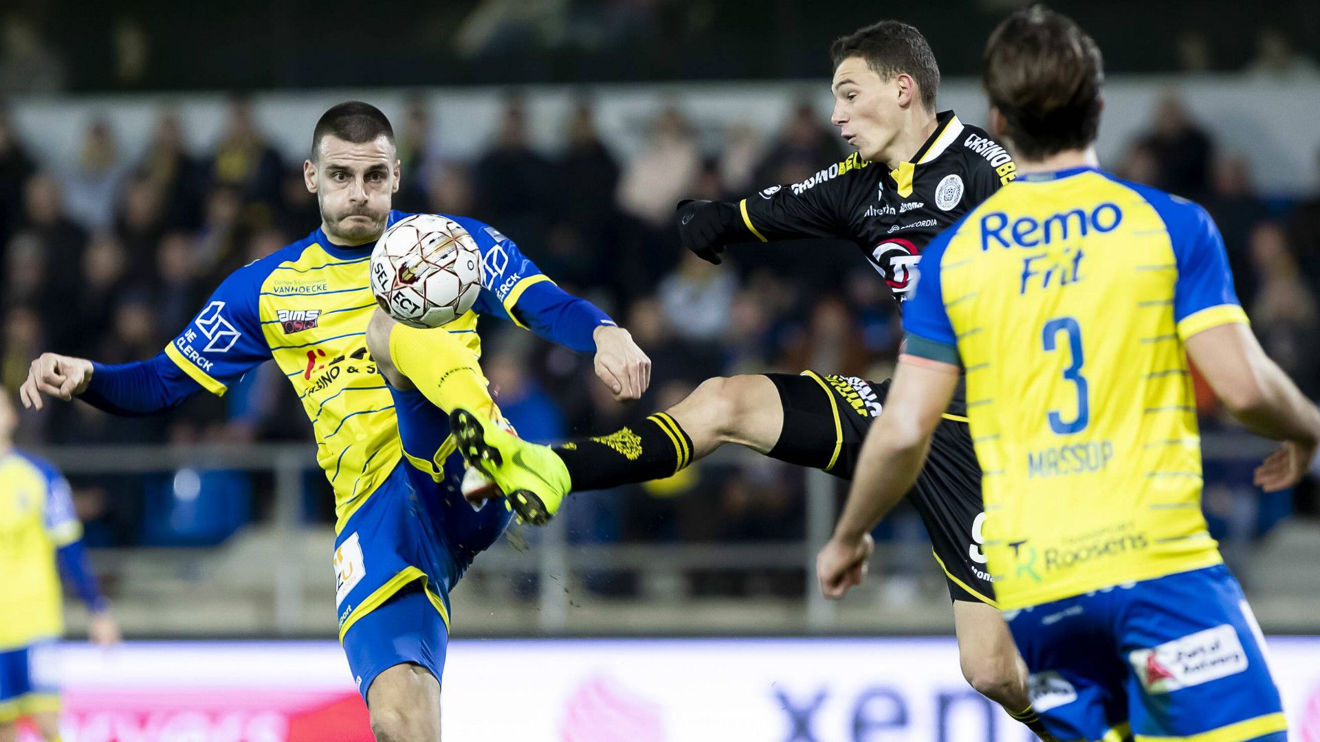 ONLY GERMANY Aleksandar Vukotic Laurens Symons Waasland Beveren Lokeren 2018-19