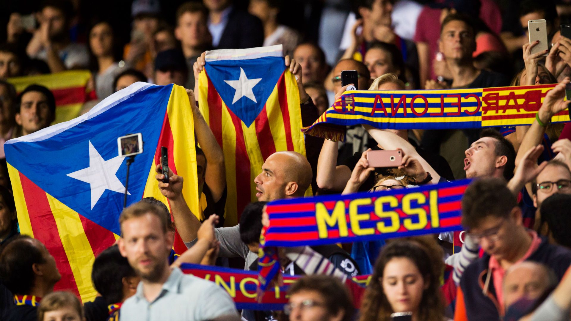 Barcelona independence flags