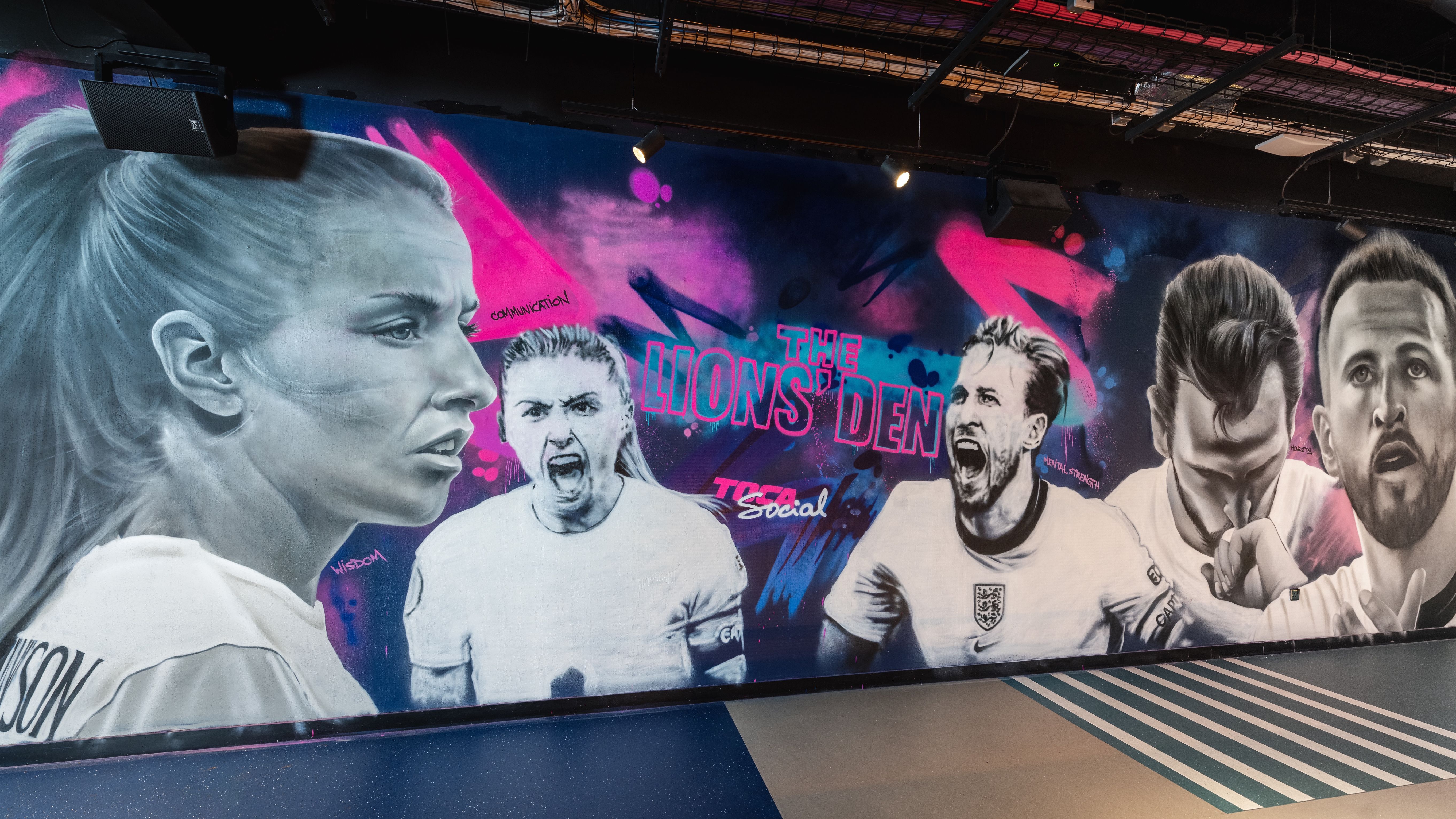 Leah Williamson Harry Kane mural