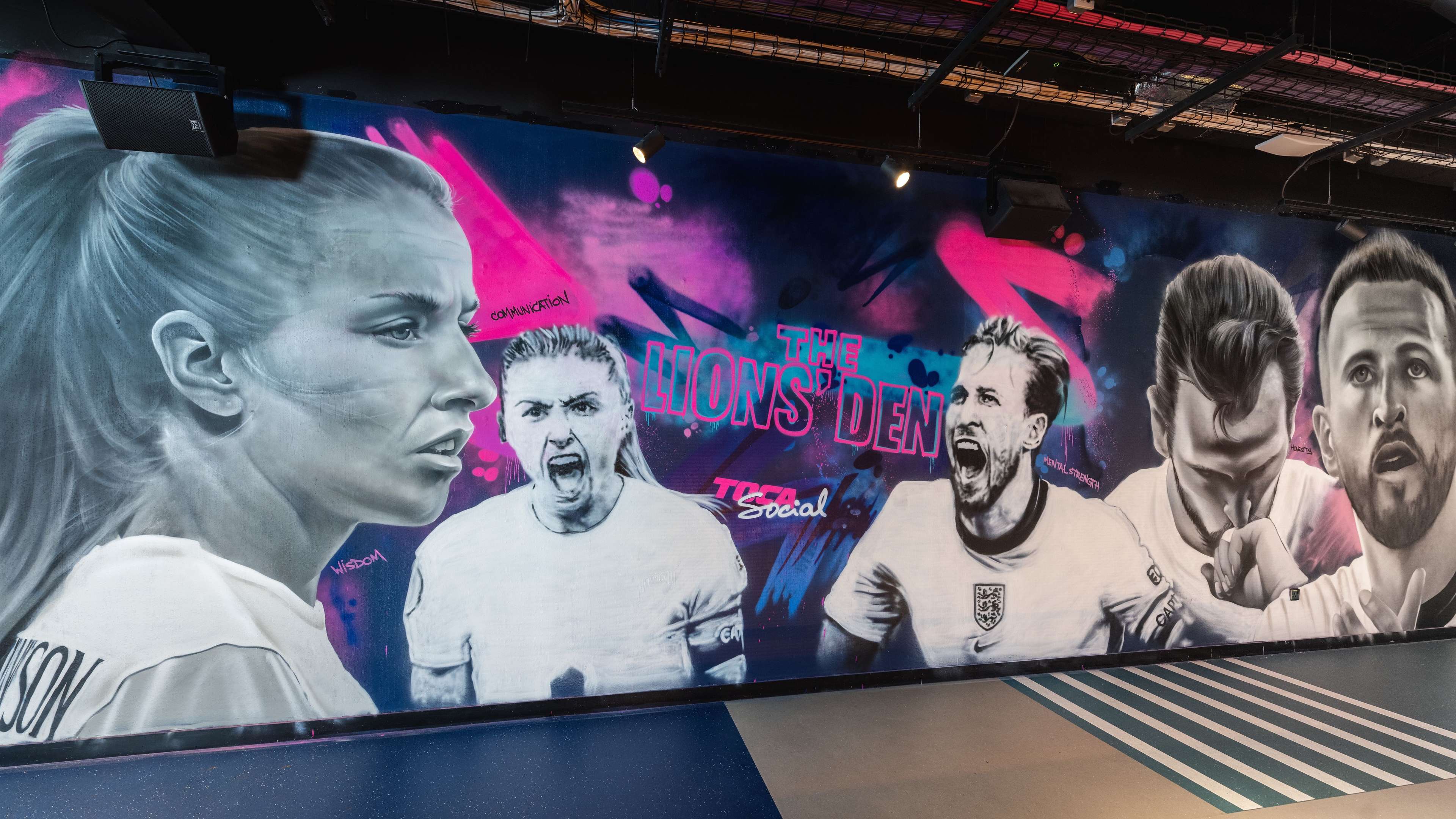 Leah Williamson Harry Kane mural