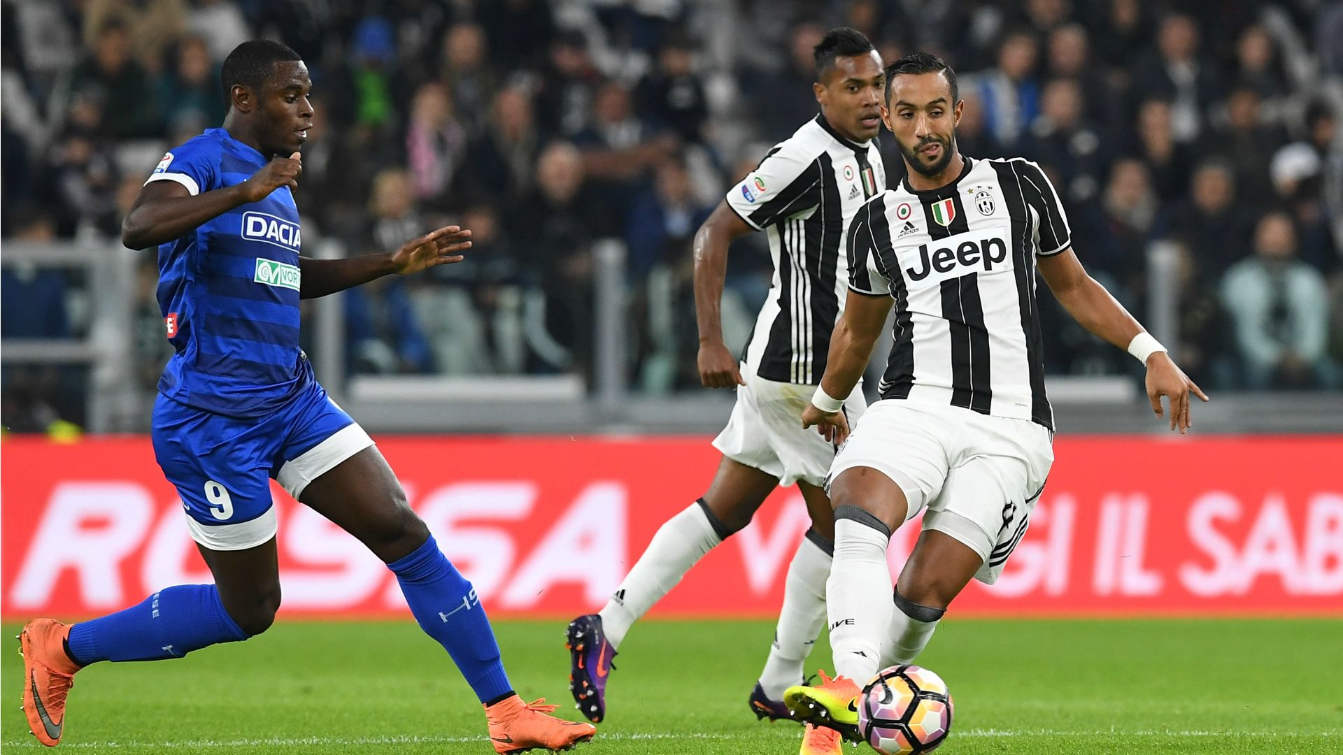 Duvan Zapata Medhi Benatia Juventus Udinese Serie A 15102016