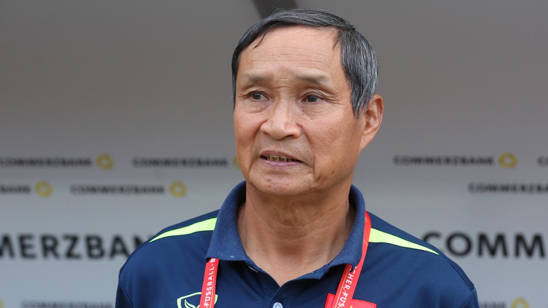 Mai Duc Chung Vietnam coach 