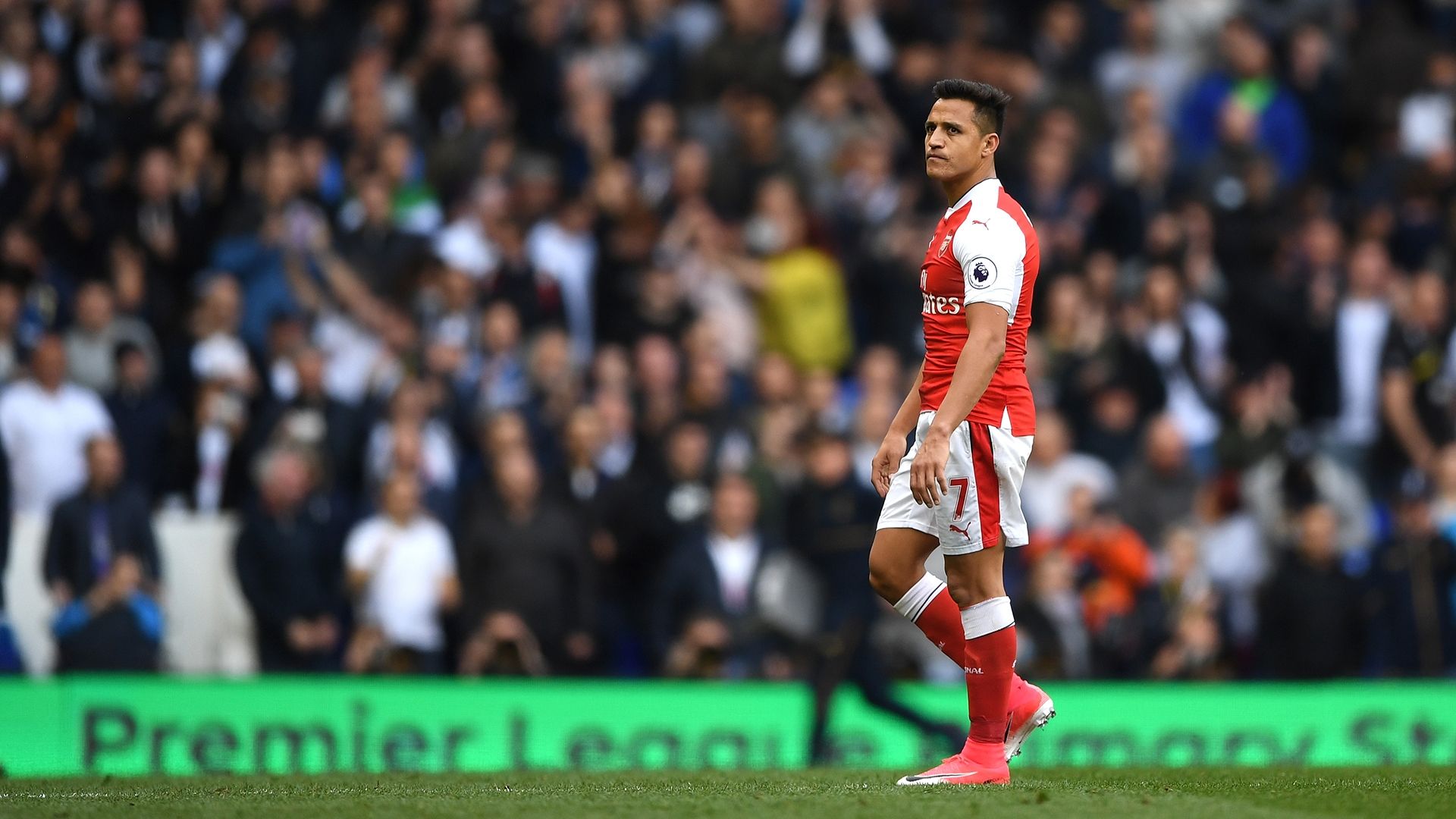 Alexis Sanchez Tottenham Arsenal