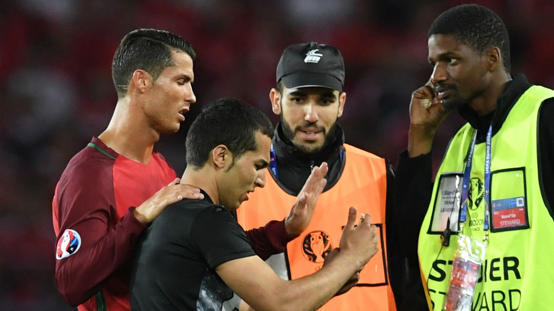 Cristiano Ronaldo Portugal Austria fan selfie