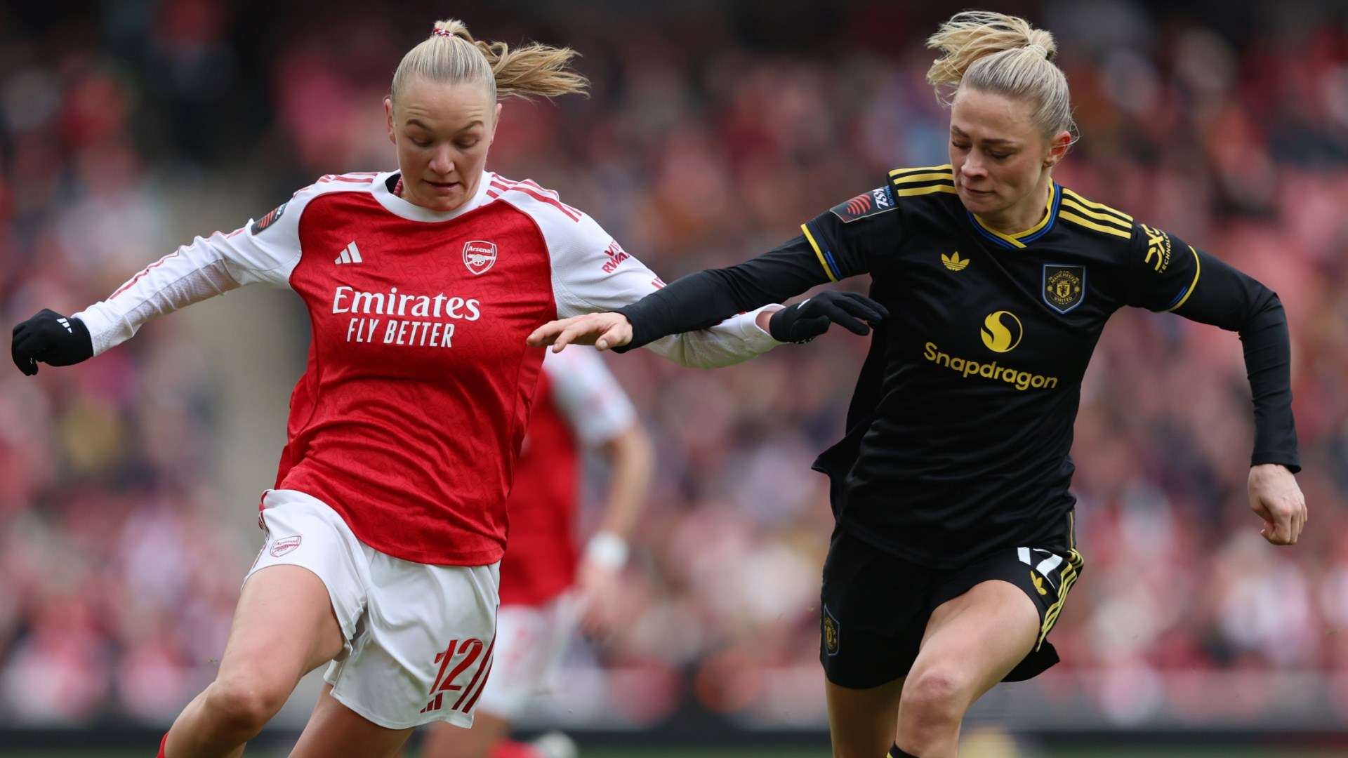 Frida Maanum Fridolina Rolfo Arsenal Man Utd Women 2025-26