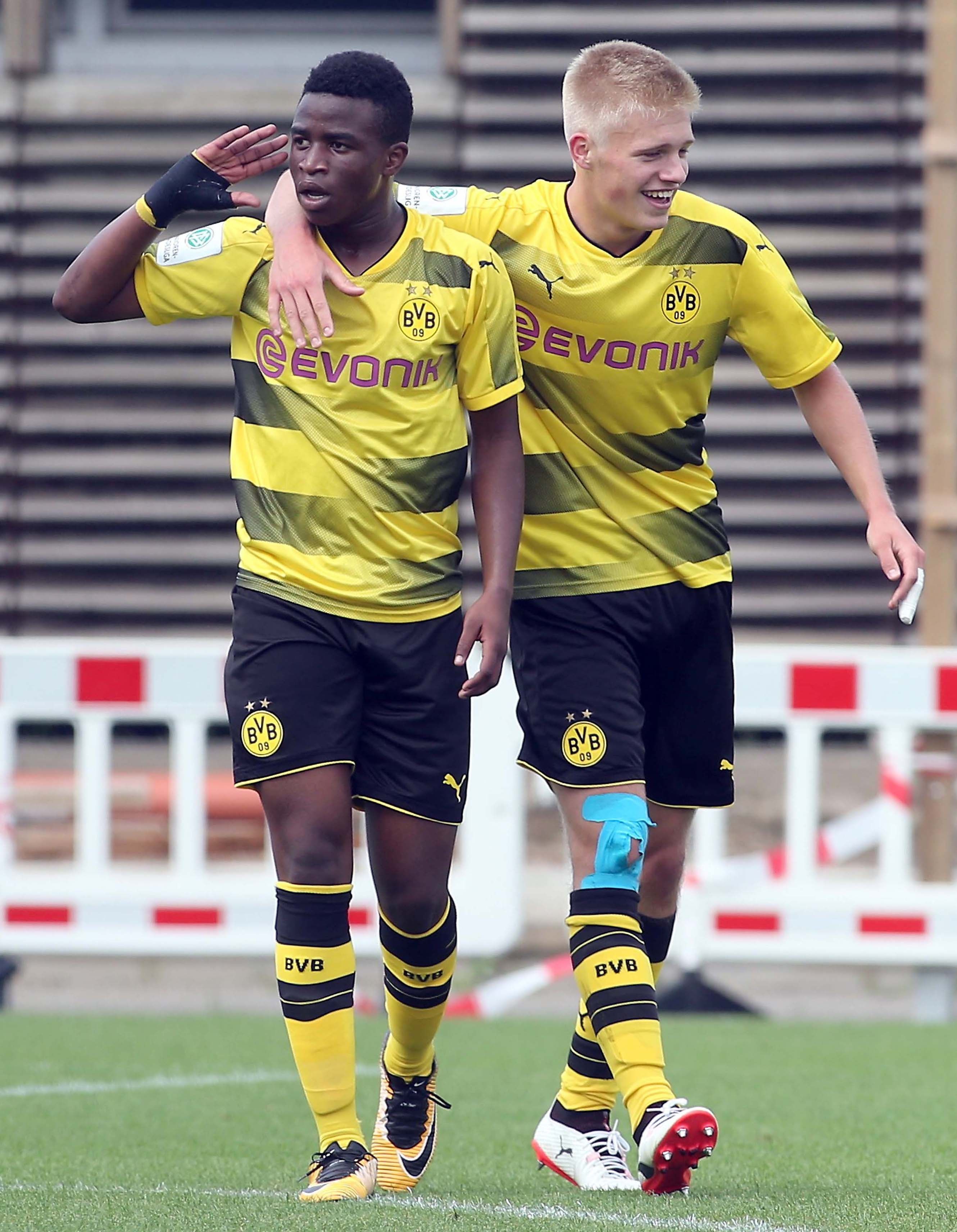 Youssoufa Moukoko Borussia Dortmund