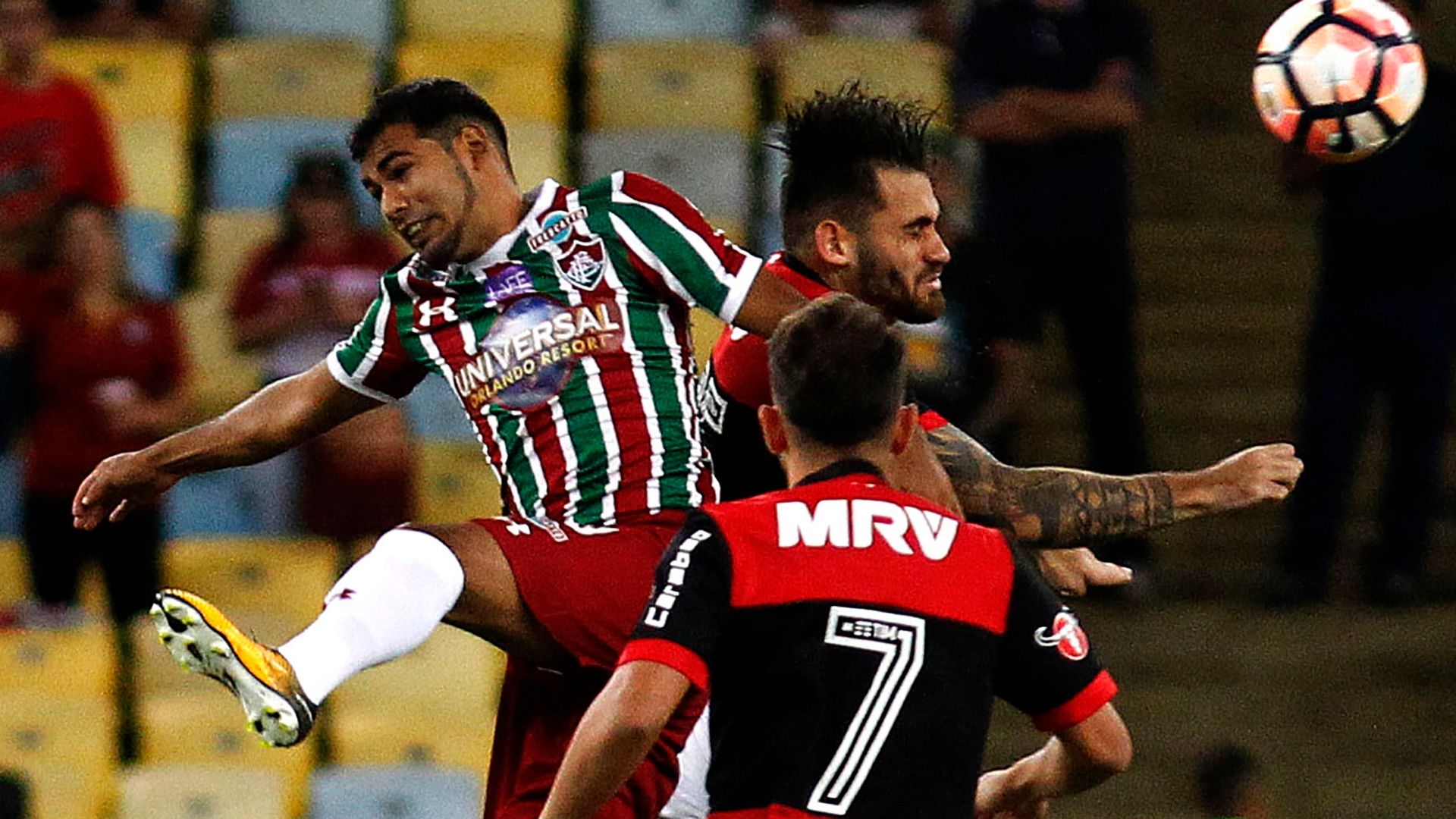 Junior Sornoza Felipe Vizeu Flamengo Fluminense Copa Sudamericana 01112017