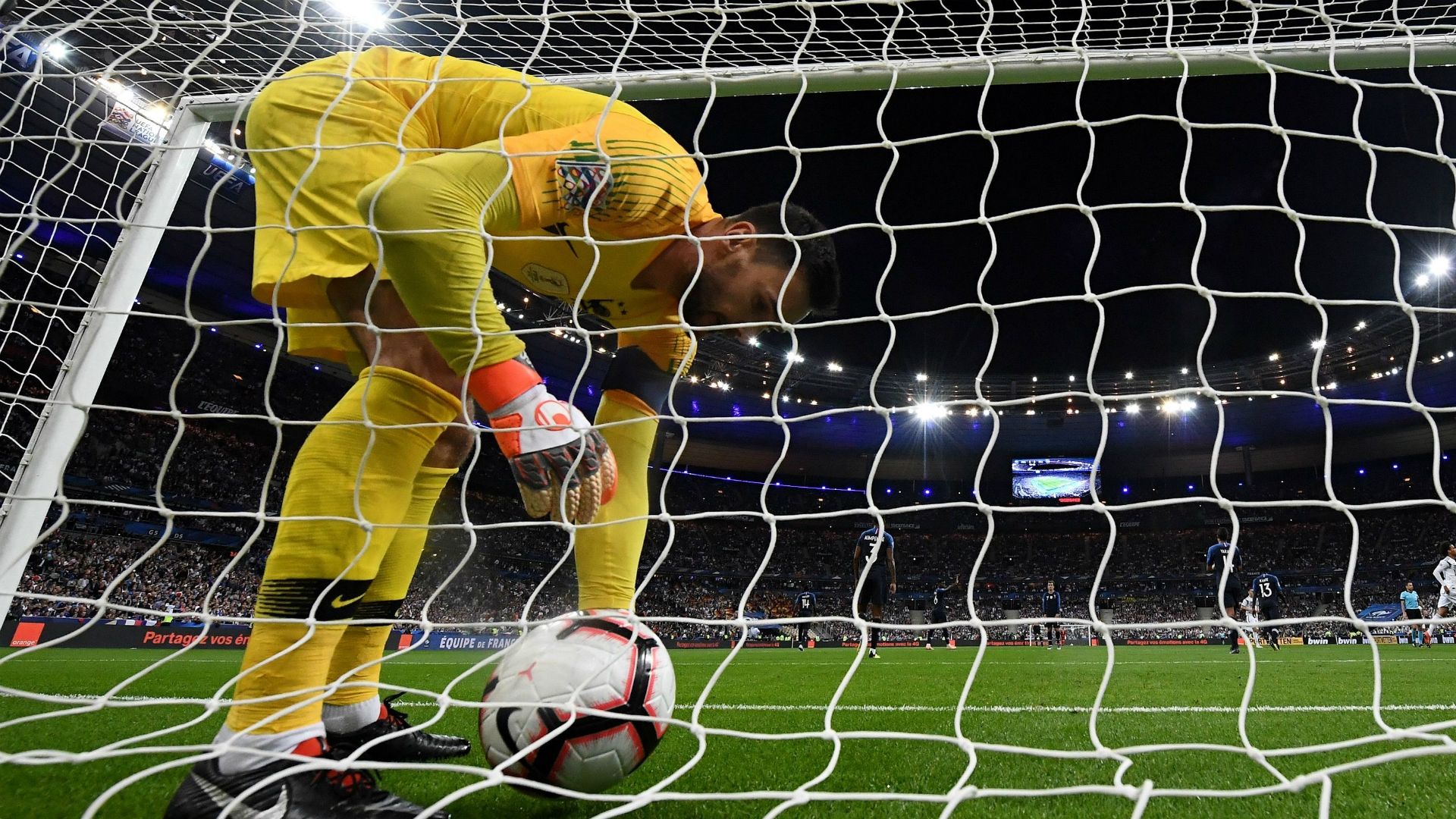 Hugo Lloris France Germany Uefa League of Nations 16102018.jpg