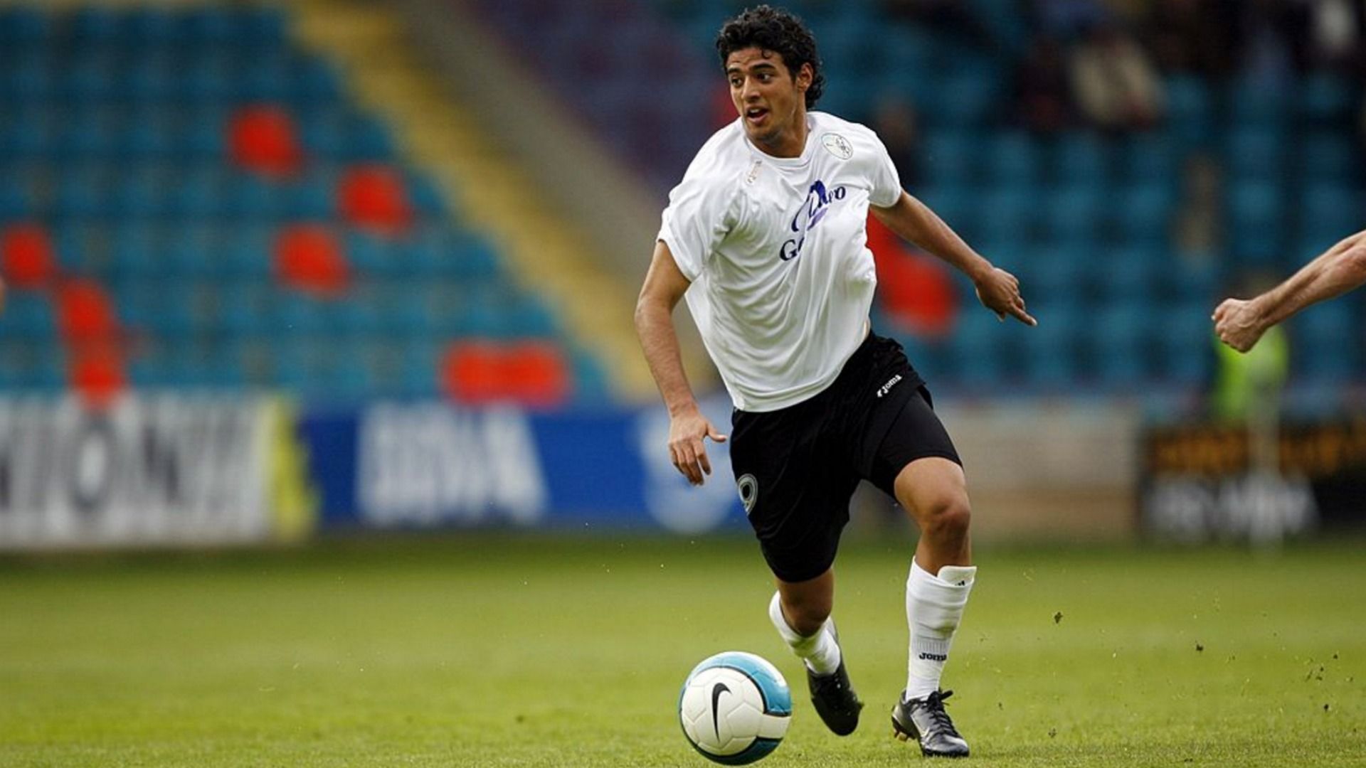 Carlos Vela Salamanca 131016