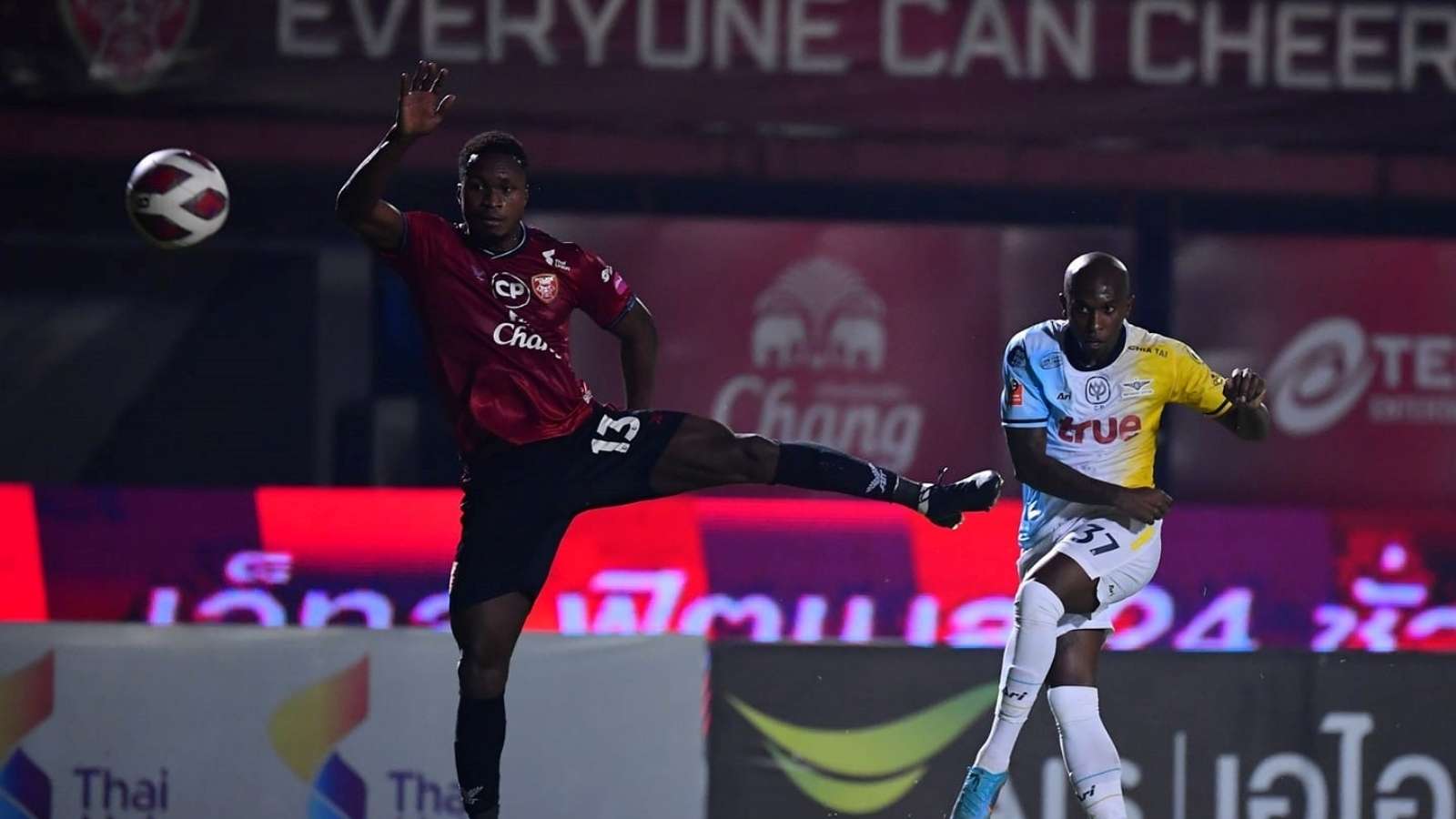 โปลิศ เทโร - ทรู แบงค็อก