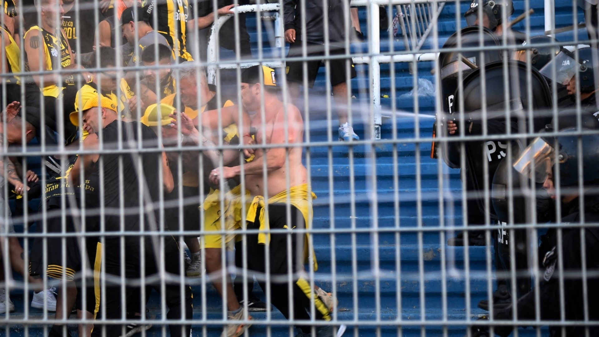 Incidentes Penarol Rosario Central Copa Libertadores 04042024