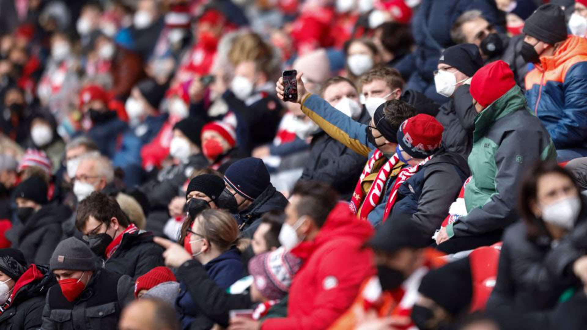 FC Bayern Fans 20022022