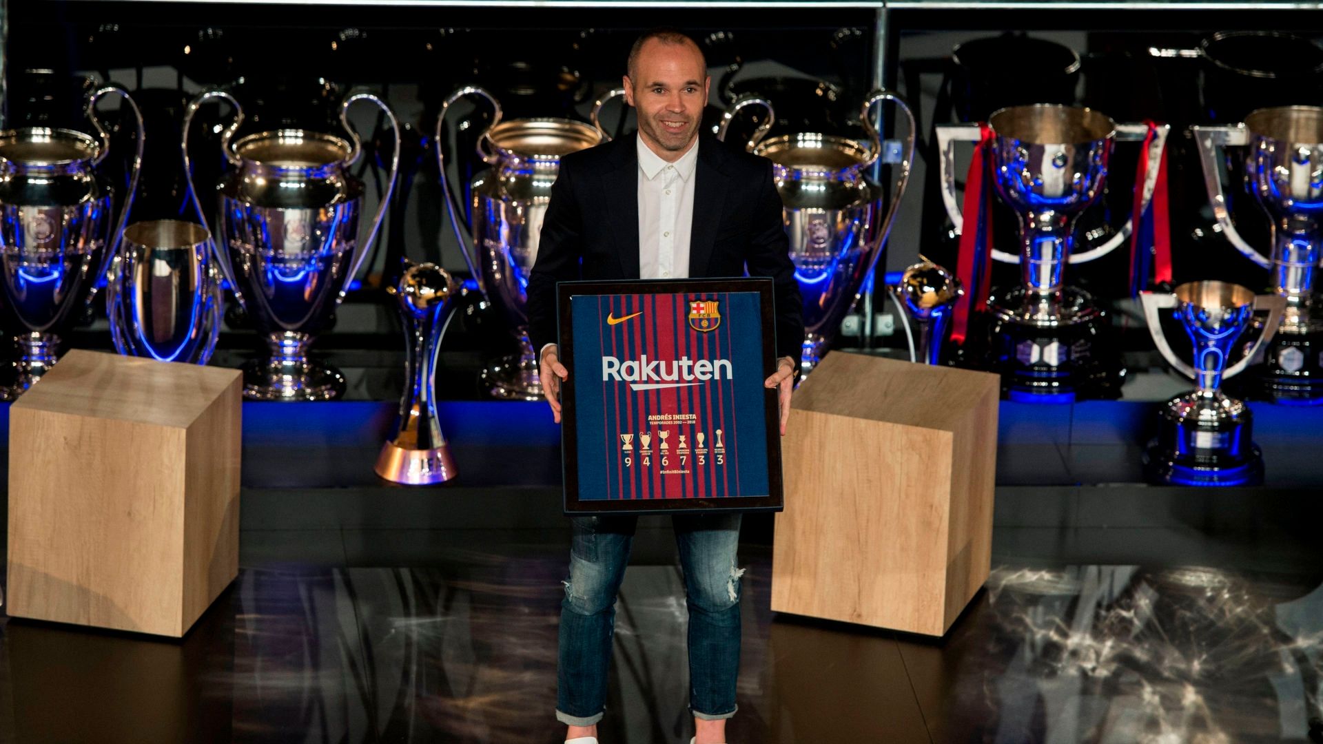 Andres Iniesta farewell Barcelona 18052018