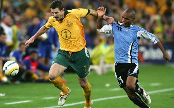Brett Emerton Australia v Uruguay FIFA World Cup qualifying play-off 16112005