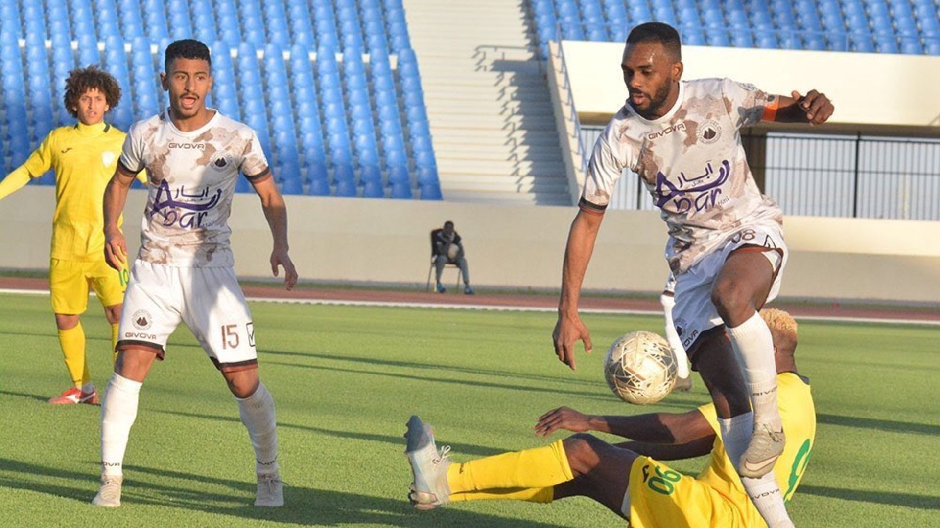 مبارك الأسمري الدوري السعودي