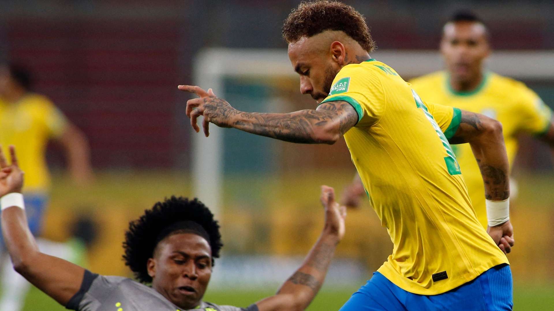 040621 Ángelo Preciado y Neymar Brasil Ecuador