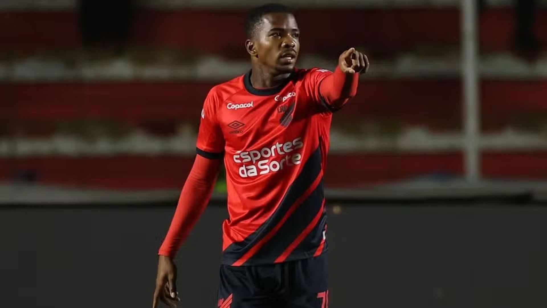 Zagueiro Cacá Athletico-PR