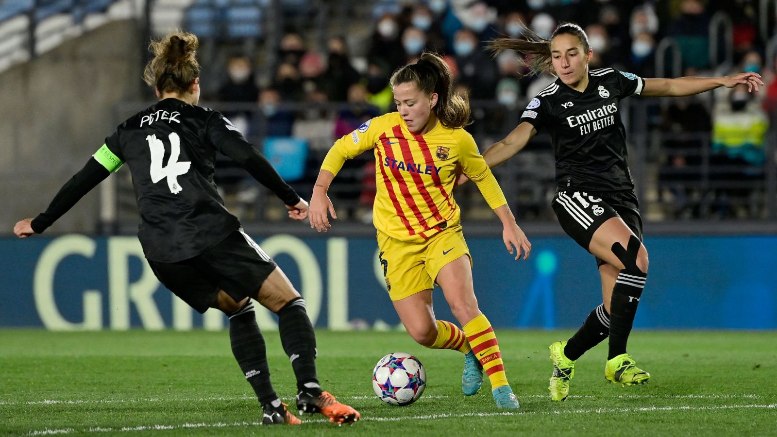 Claudia Pina Barcelona Real Madrid Clasico Femenino Women